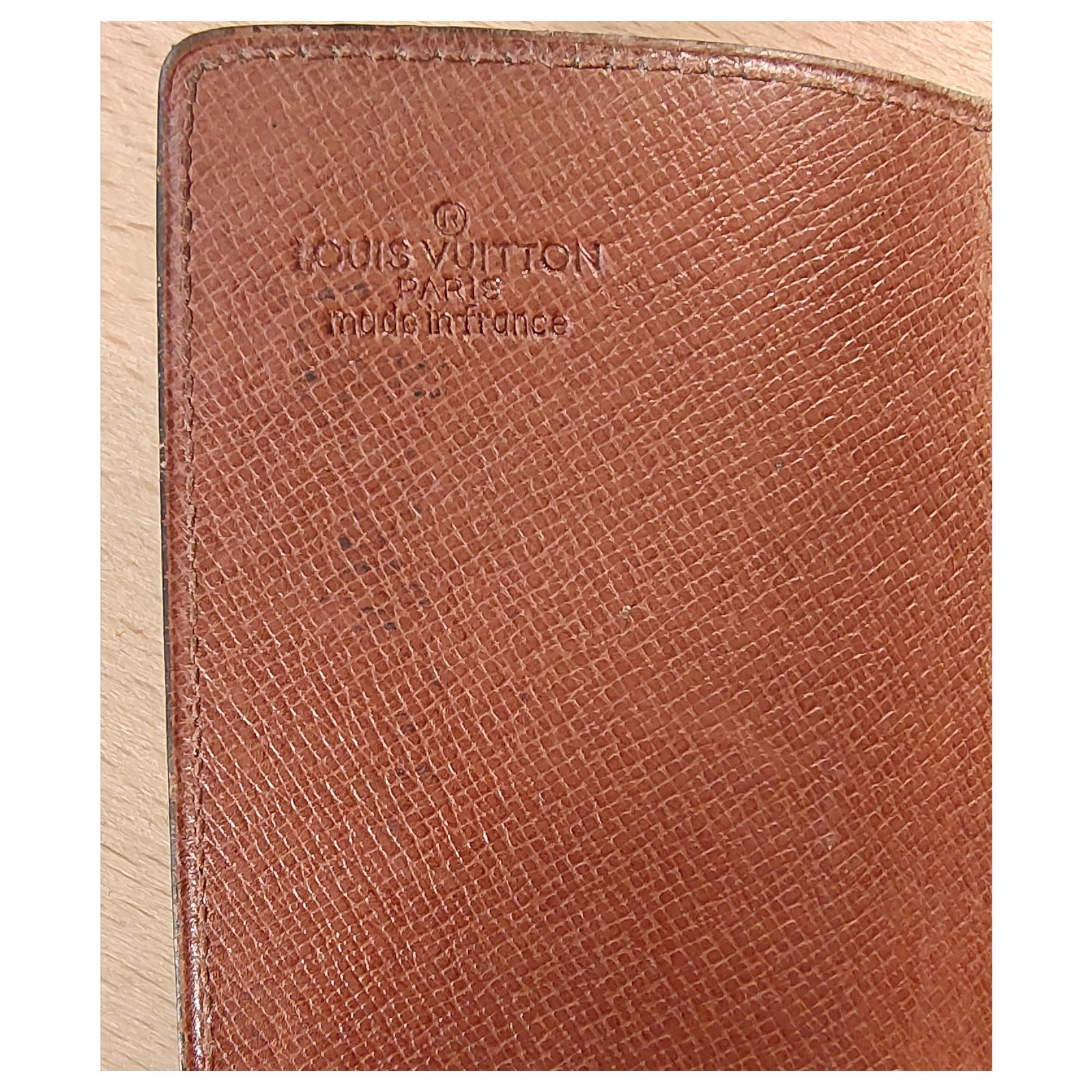 Porta passaporto Louis Vuitton Marrone Pelle ref.147168 - Joli Closet