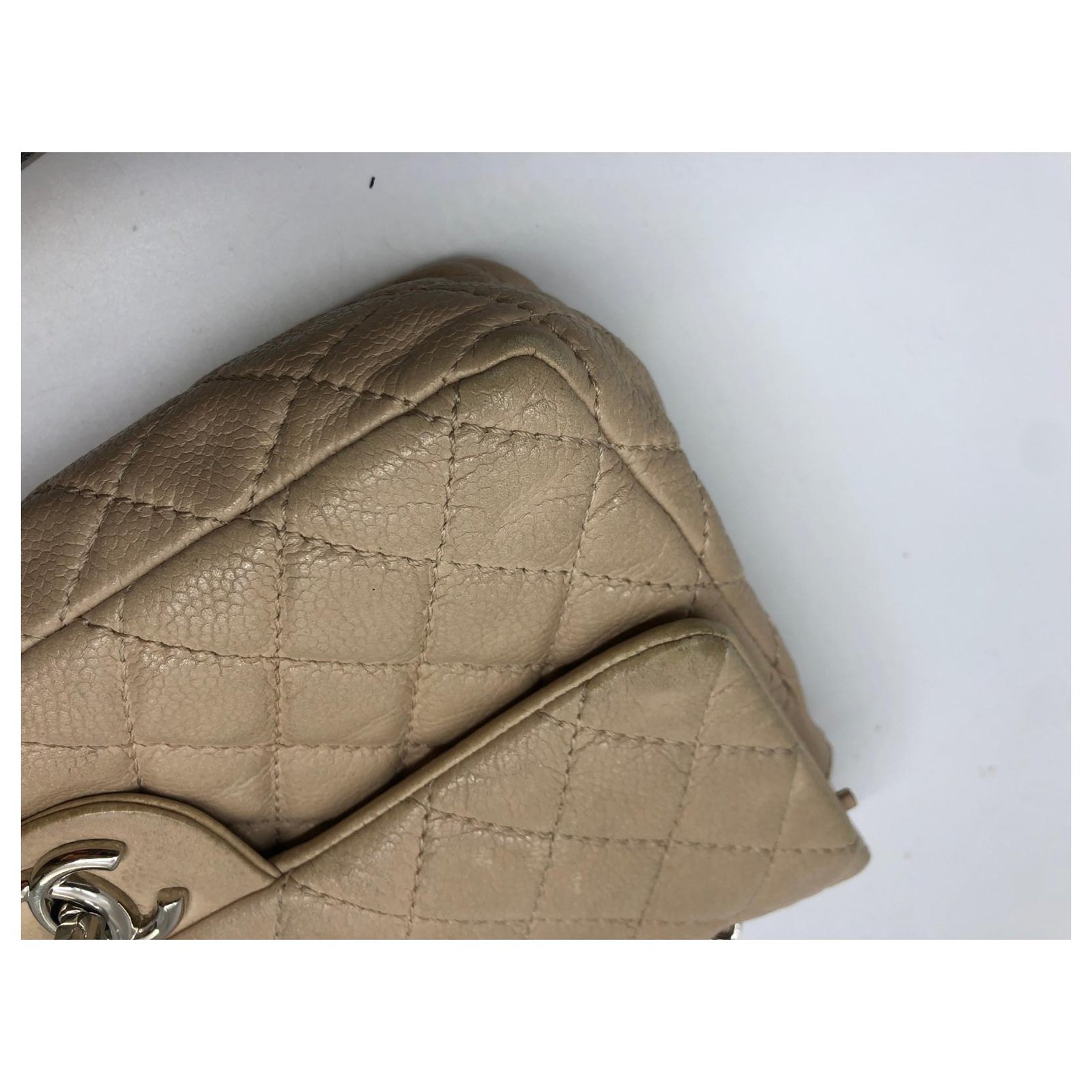 Chanel Hand bags Beige Leather ref.252885 - Joli Closet