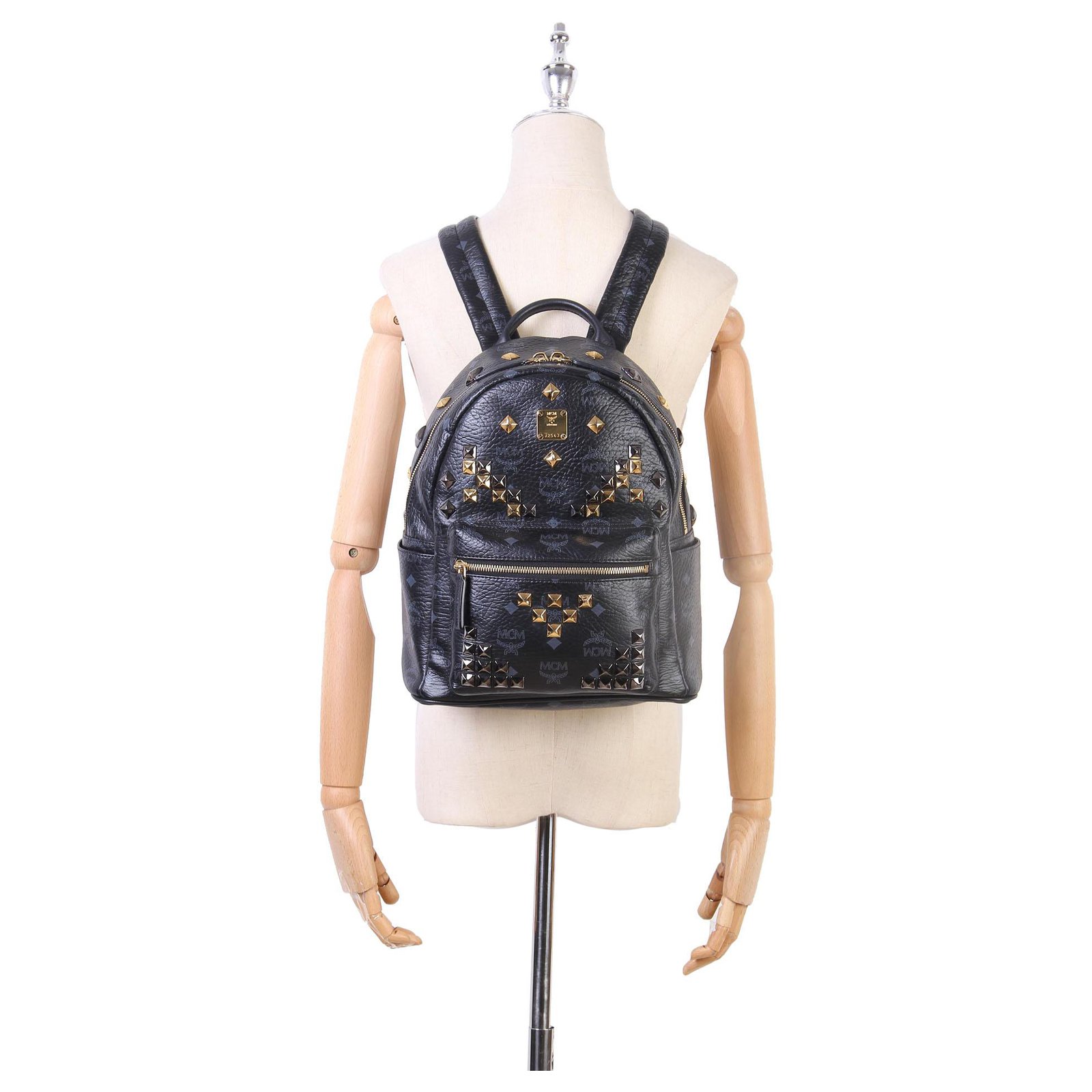 MCM Stark Maxi Leather Backpack xld – Oneness Boutique
