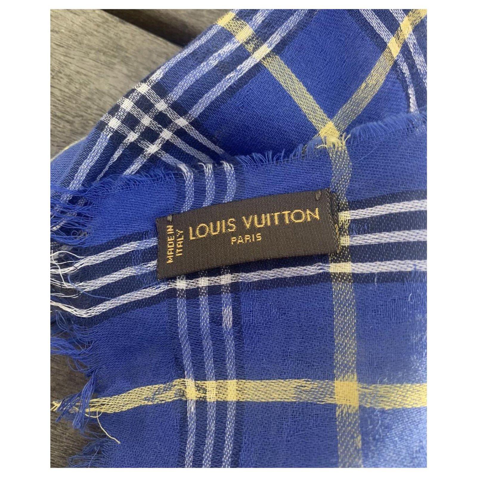 Louis Vuitton Men Scarves Light blue Cotton ref.255500 - Joli Closet