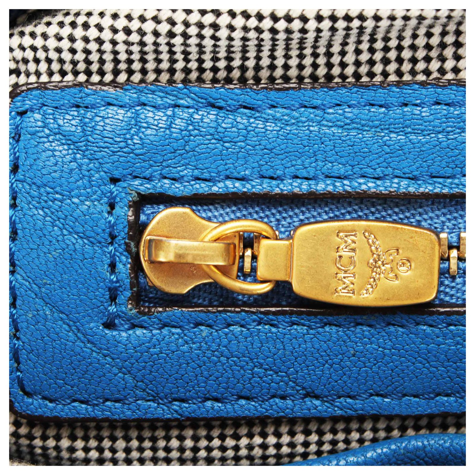 MCM Blue Leather Crossbody Bag Pony-style calfskin ref.450735 - Joli Closet