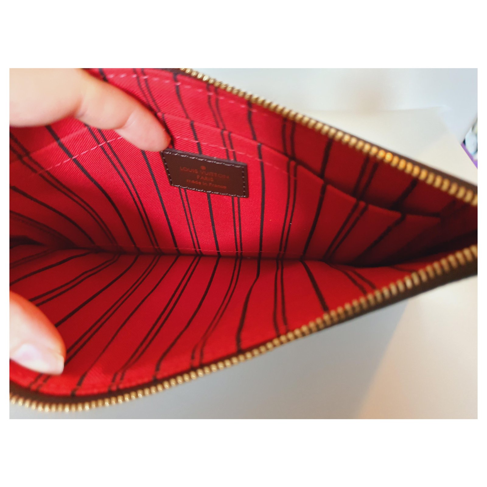 LOUIS VUITTON Clutch bags T. Patent leather Red ref.838353 - Joli Closet