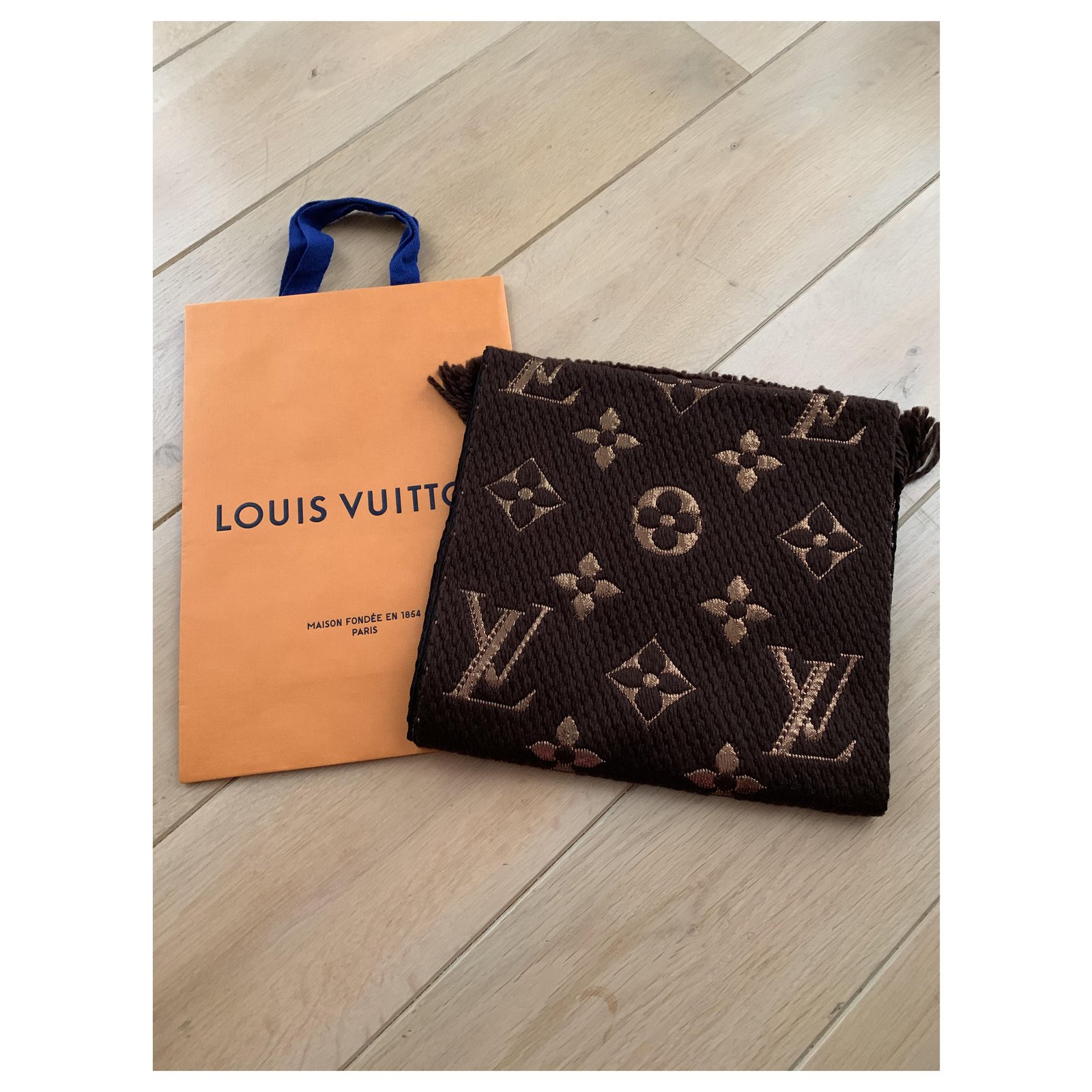 Louis Vuitton Brown Logomania Wool Scarf Dark brown Silk Cloth ref.408004 -  Joli Closet