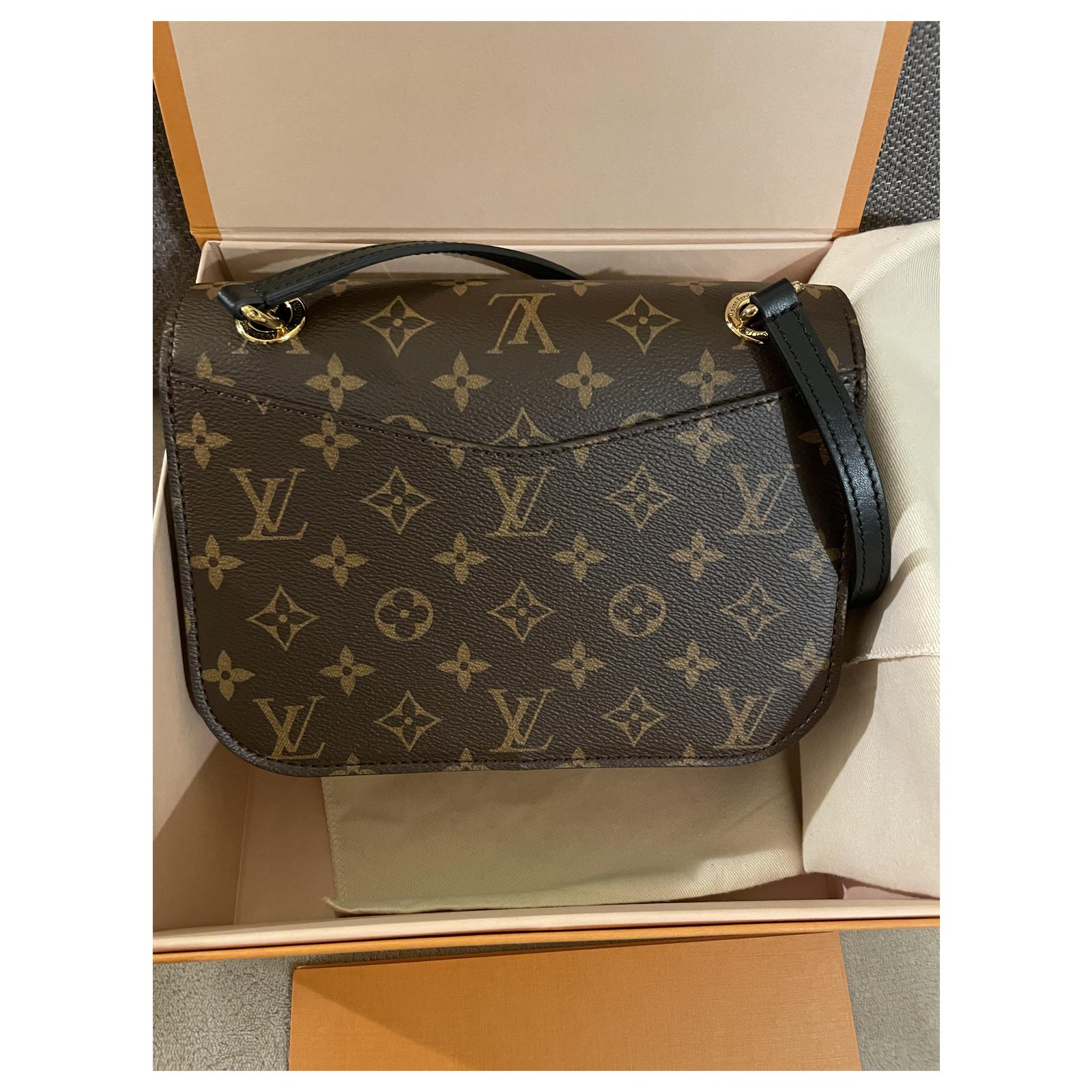 LOUIS VUITTON CHAIN/PASSY BAG- WORTH IT? REVIEW,WHAT FIT'S