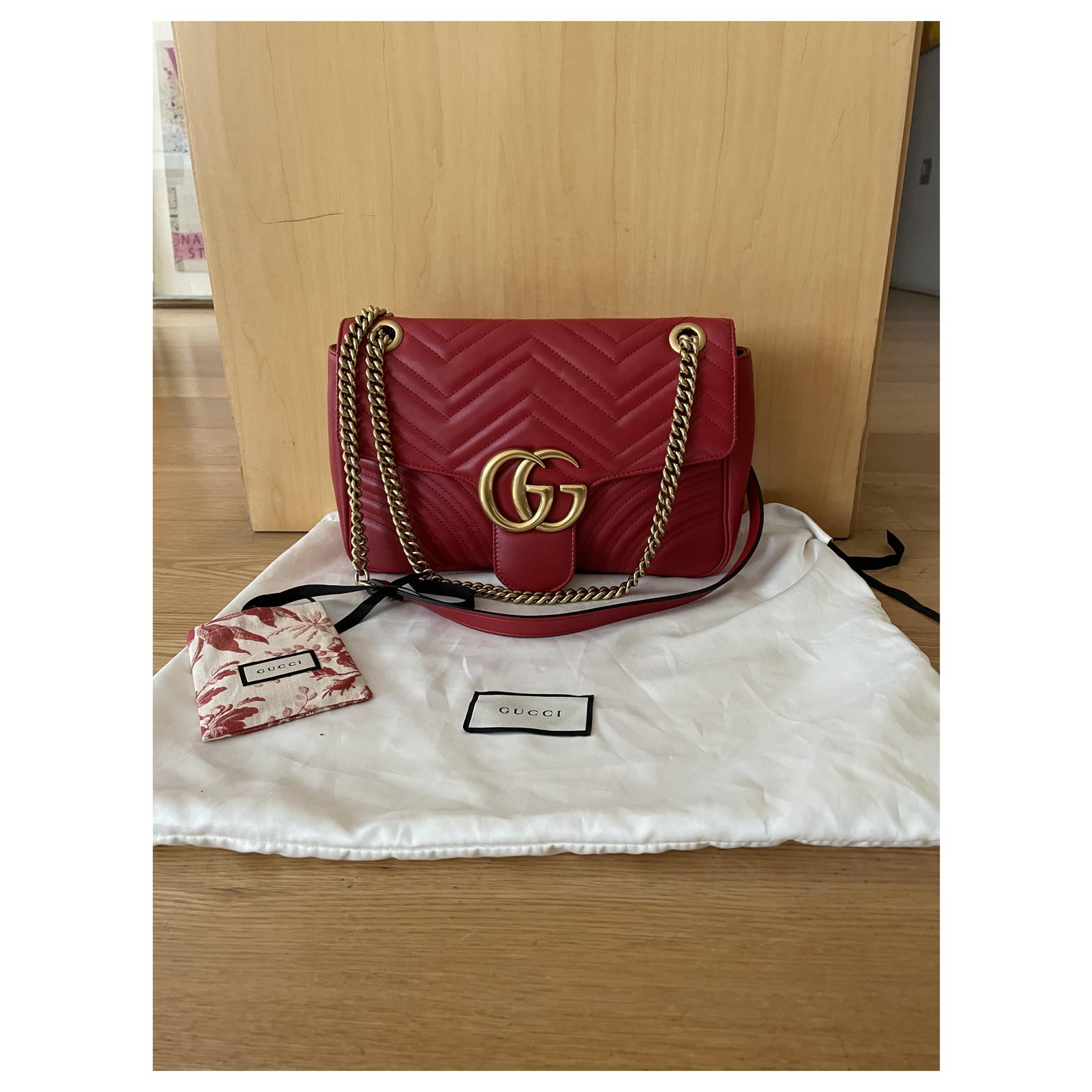 Gucci Marmont Medium Red Lambskin ref.264237 - Joli Closet