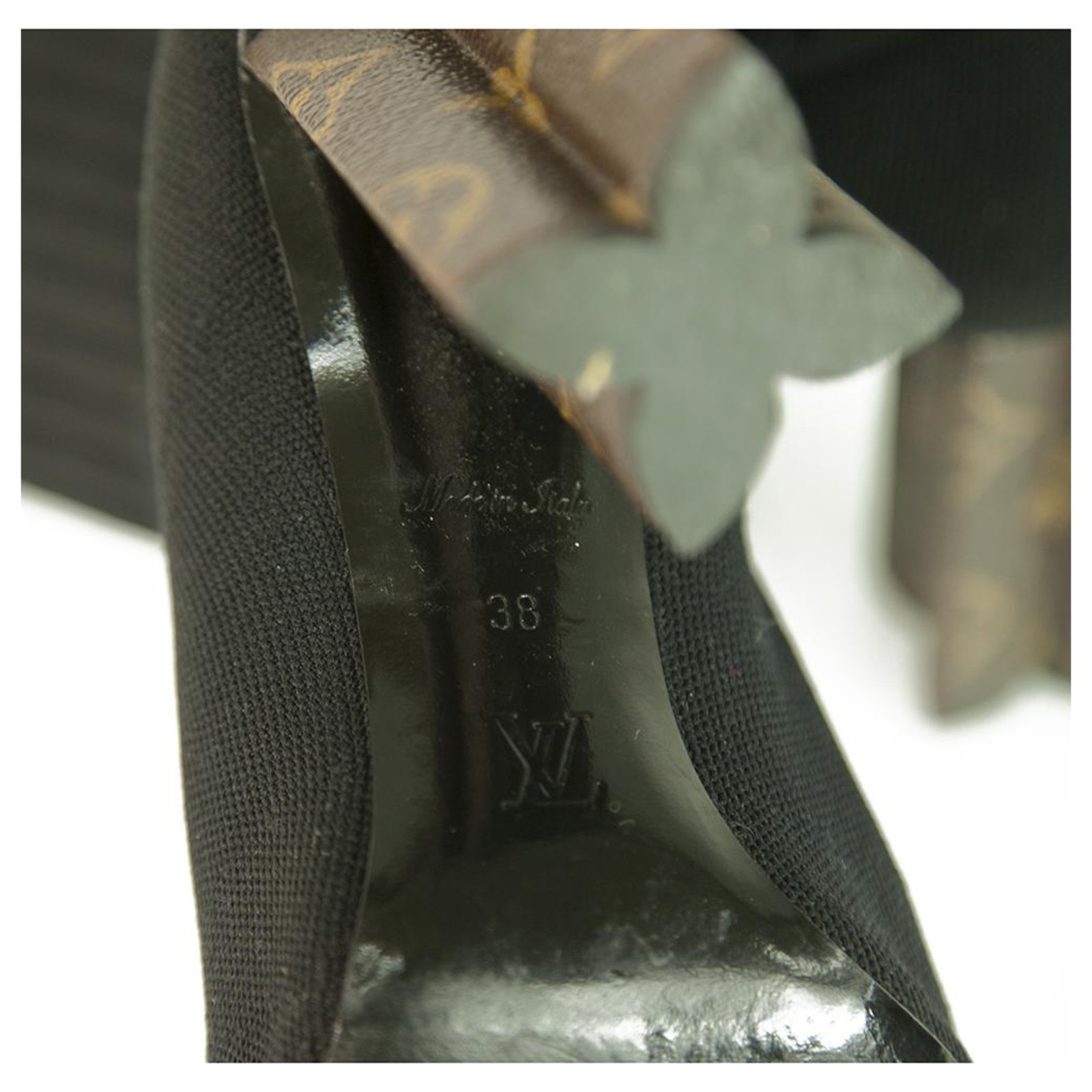 Louis Vuitton noir en tissu élastique silhouette bottine LV monogramme  talons sz 38 Elasthane ref.265371 - Joli Closet