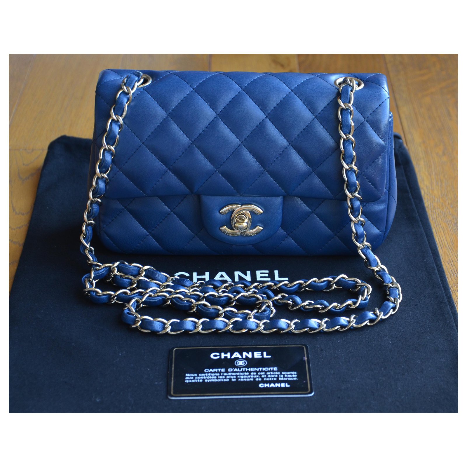 Chanel Timeless/Classic double Flap shoulder bag in black quilted lambskin,  GHW For Sale at 1stDibs