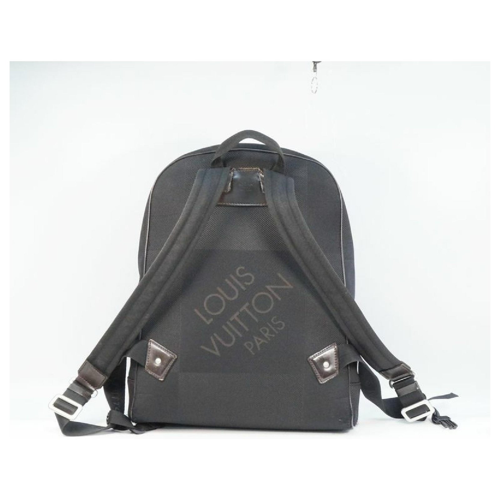 Louis Vuitton NEO Bongo Mochila tipo mochila para hombre M93554 Noir Negro  ref.266016 - Joli Closet