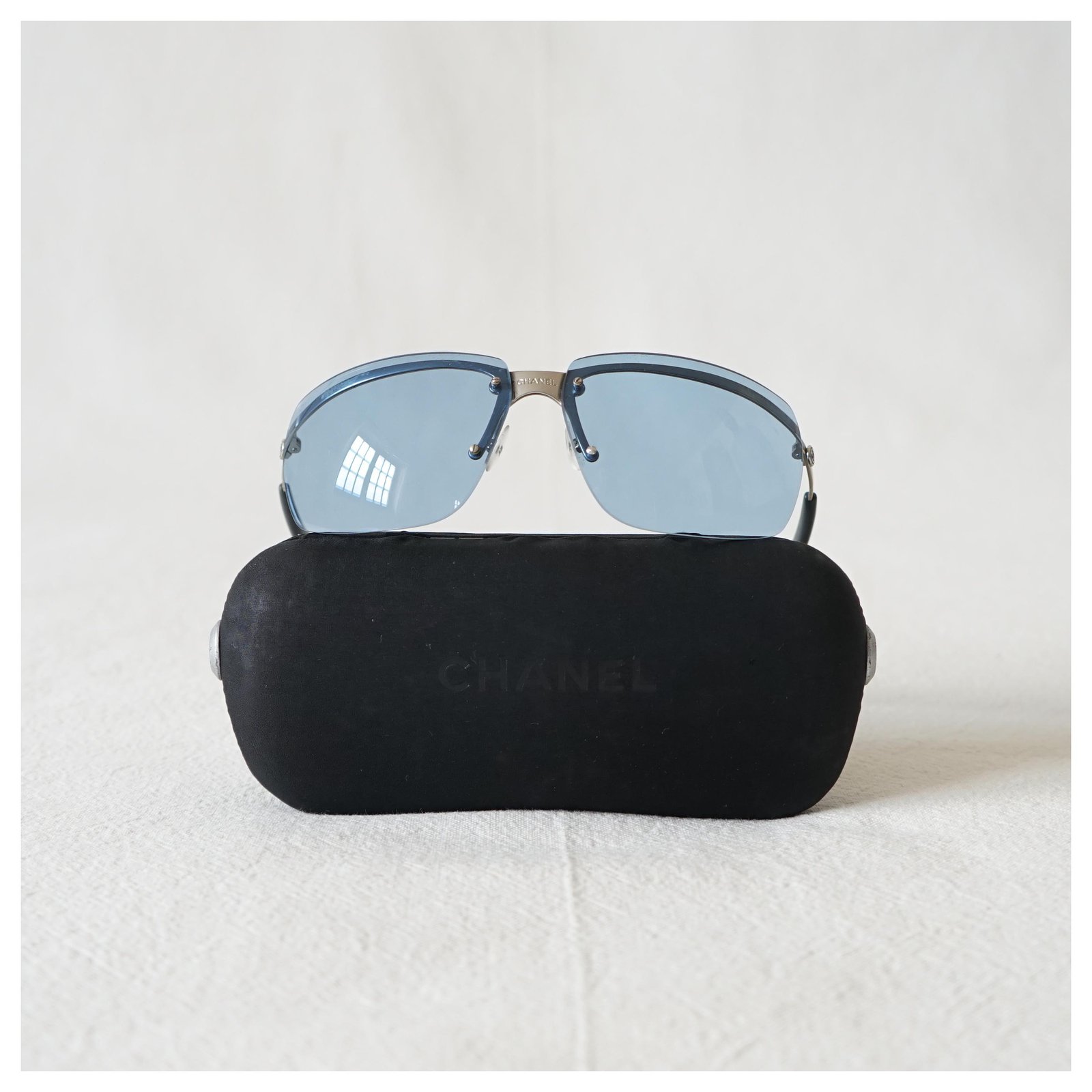 Chanel Sunglasses Blue Metal ref.266050 - Joli Closet