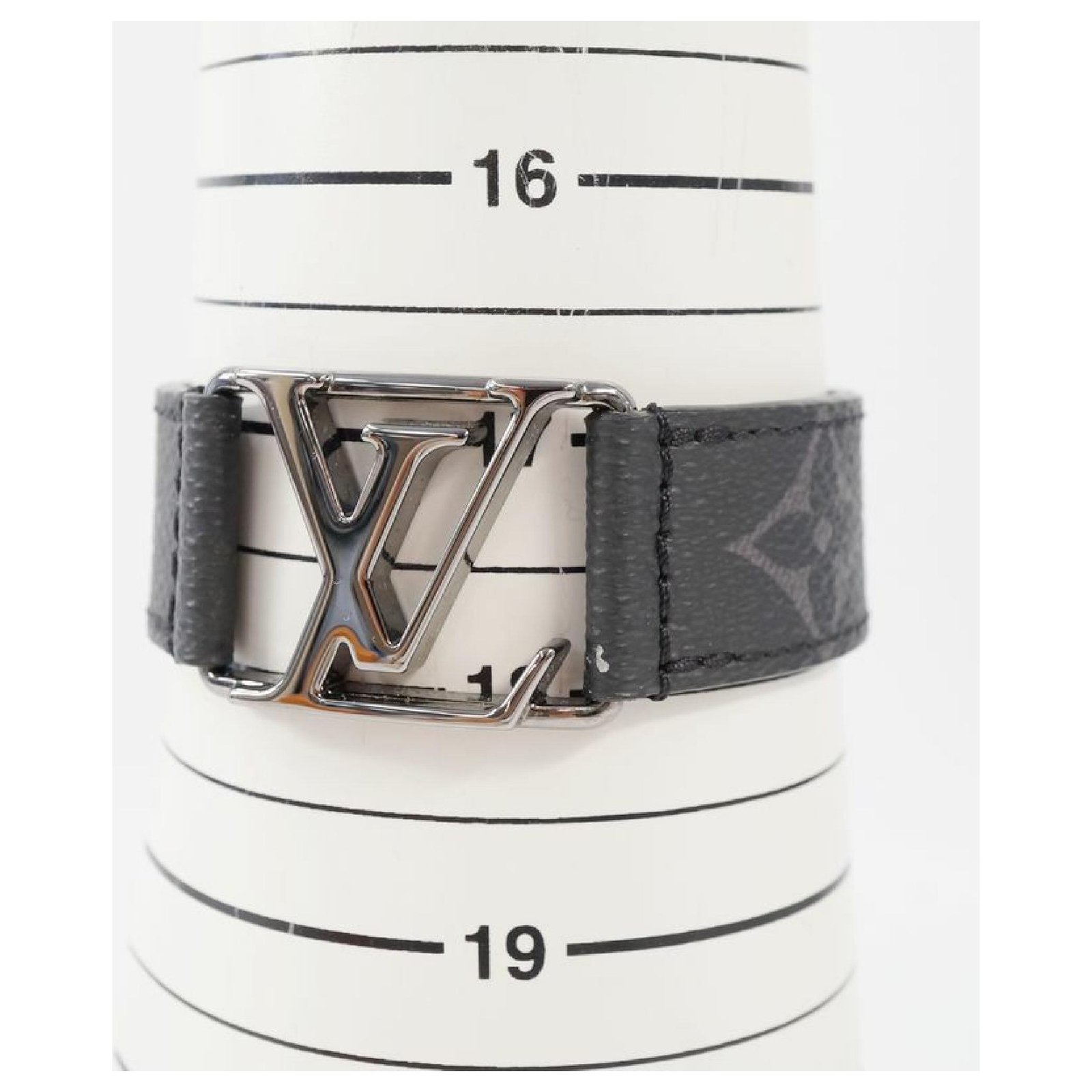 Bracelet Louis Vuitton hockenheim Monogram toile eclipse Bracelet homme  M6295E noir ref.266358 - Joli Closet