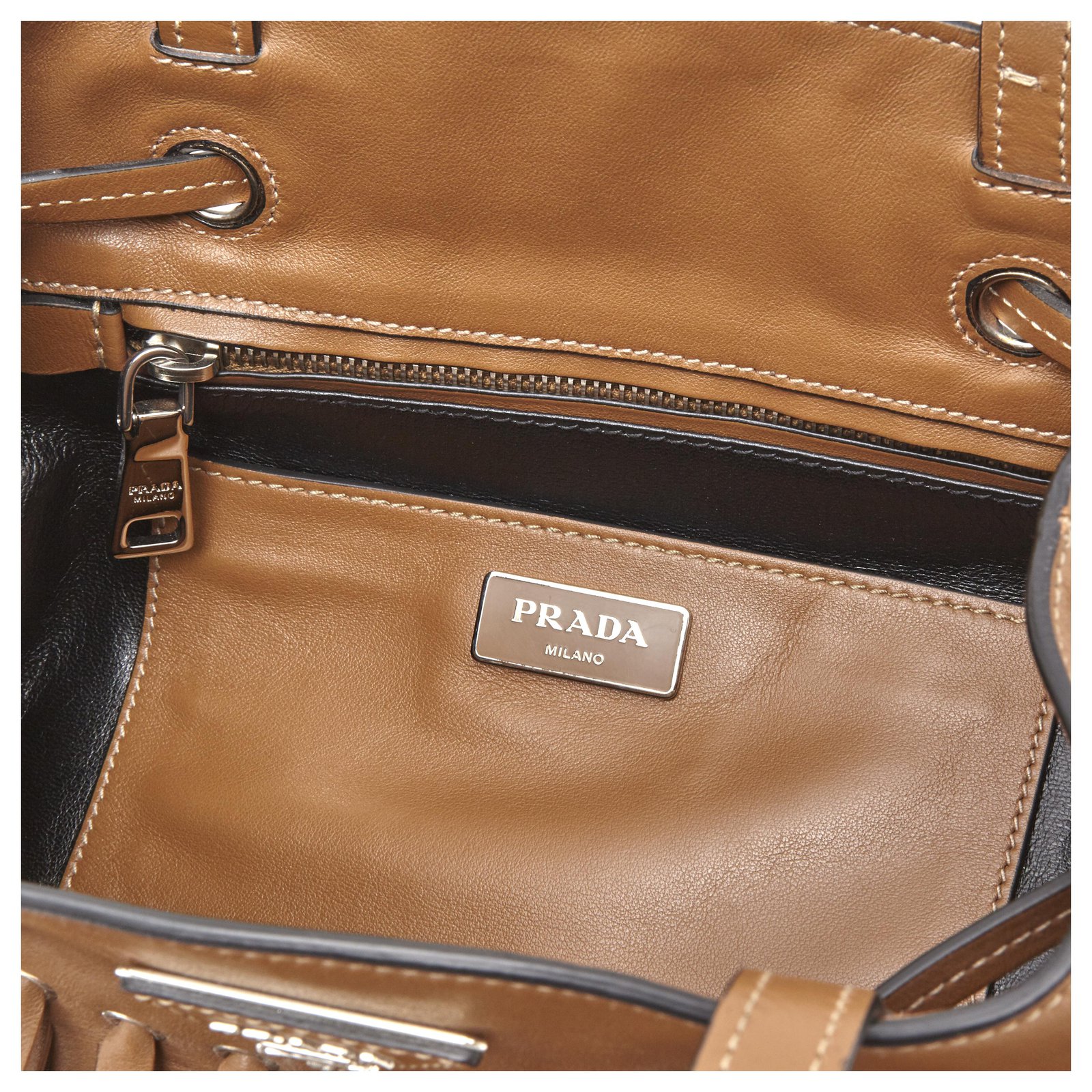 Prada CAMEL FRINGE BUCKET Caramel Leather ref.267849 - Joli Closet