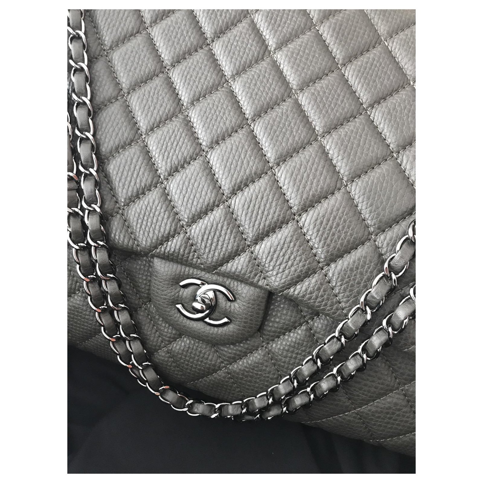 Chanel Timeless Travel Flap Bag Taupe Leather ref.270218 - Joli Closet