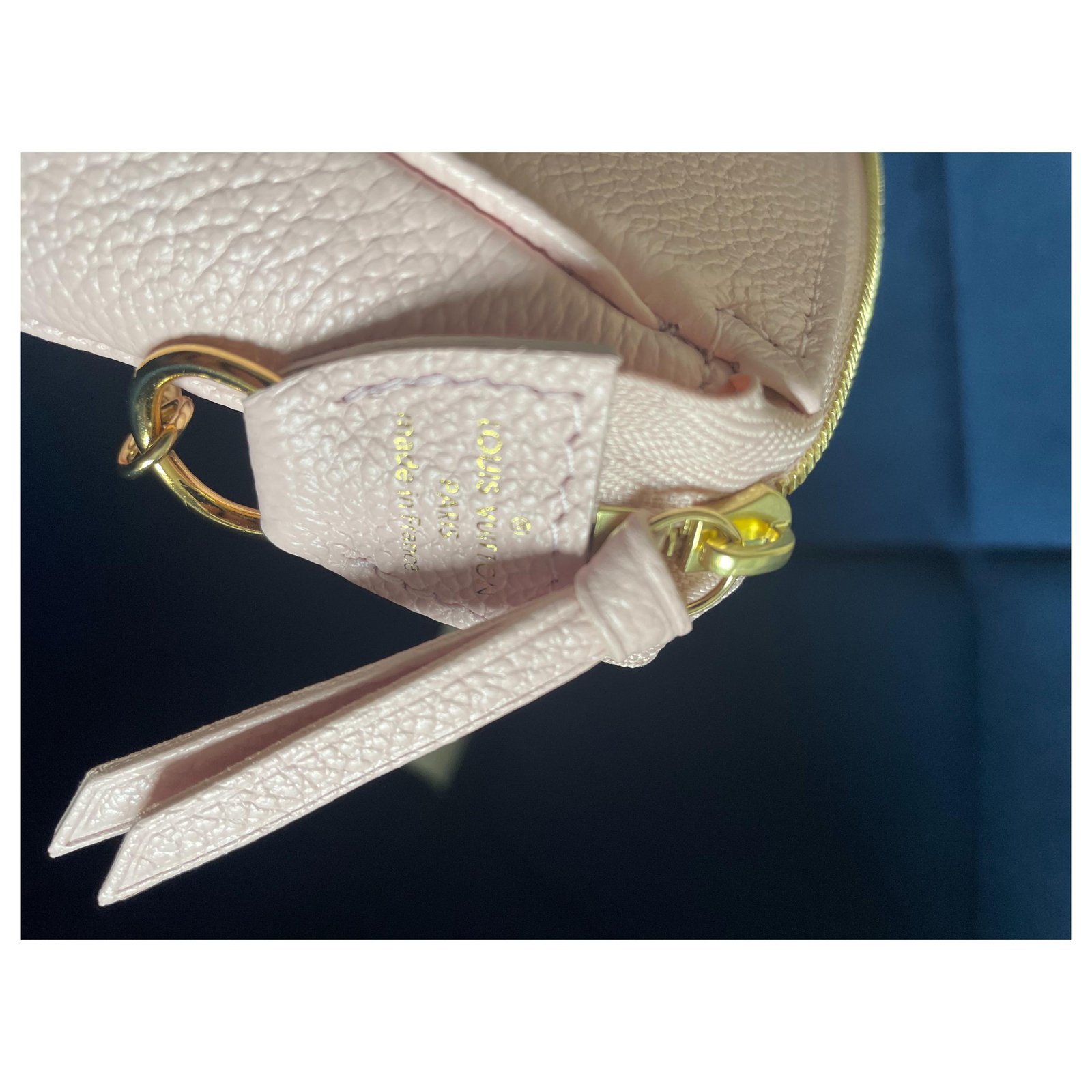 Organizer Louis Vuitton Mini pochette accessoires Limited Edition Summer  2017 Capri Pink Leather ref.969273 - Joli Closet