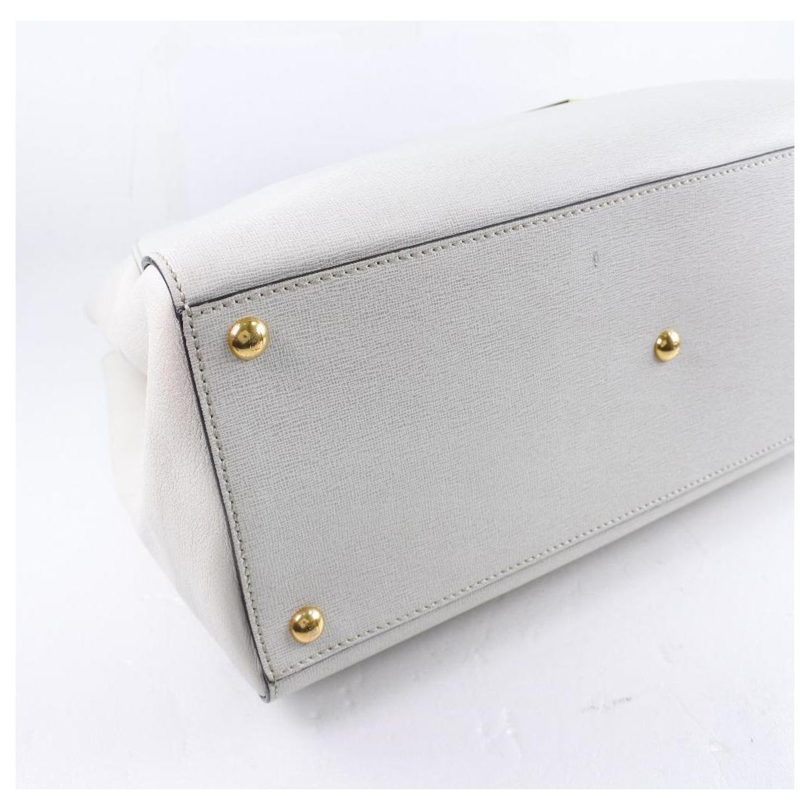Fendi Shoulder Bag White Leather ref.270913 - Joli Closet