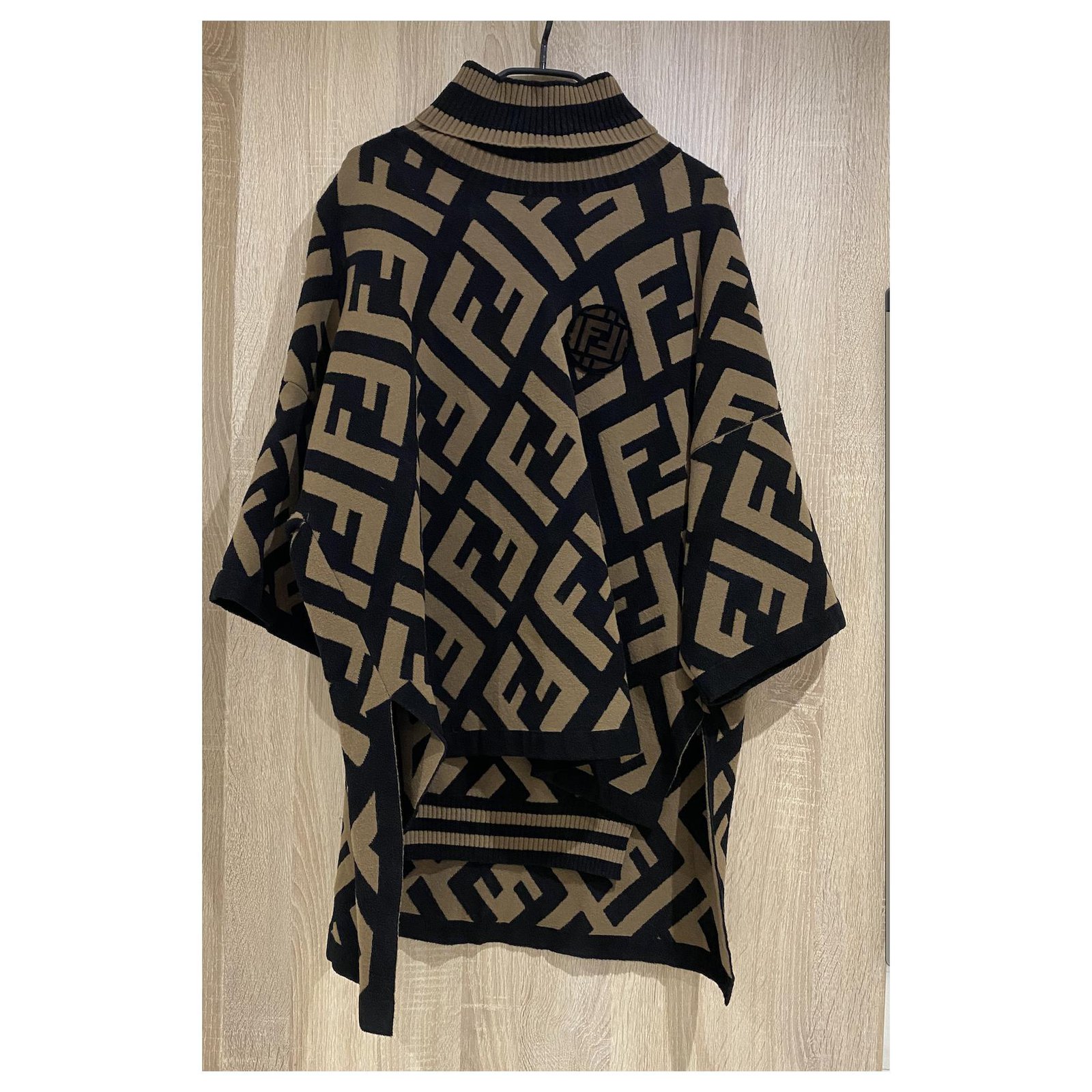 fendi poncho sweater