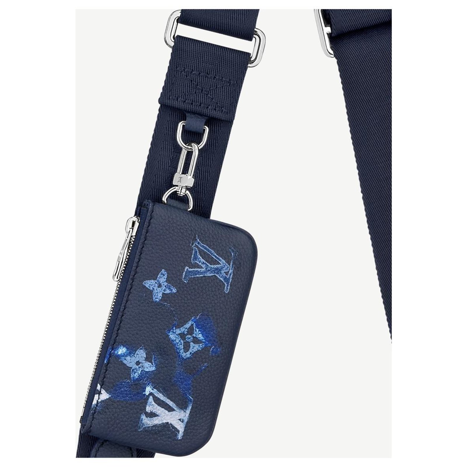 Louis Vuitton LV Pochette Voyage MM Blue Leather ref.270353 - Joli Closet