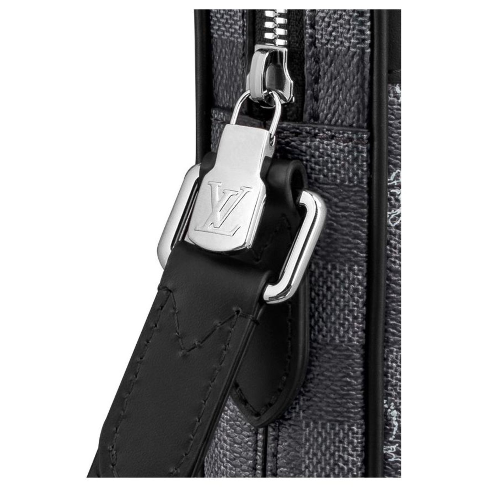 Louis Vuitton LV Danube Slim PM Grey Leather ref.281026 - Joli Closet