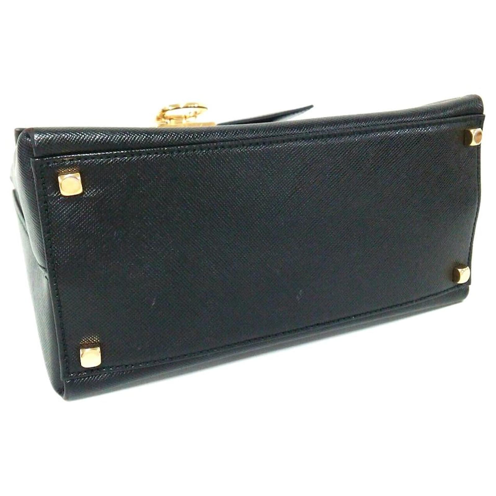 SALVATORE FERRAGAMO シッフティテルシャケット 0767196 NERO Salvatore Ferragamo Gancio Black Leather ref.290471 - Joli
