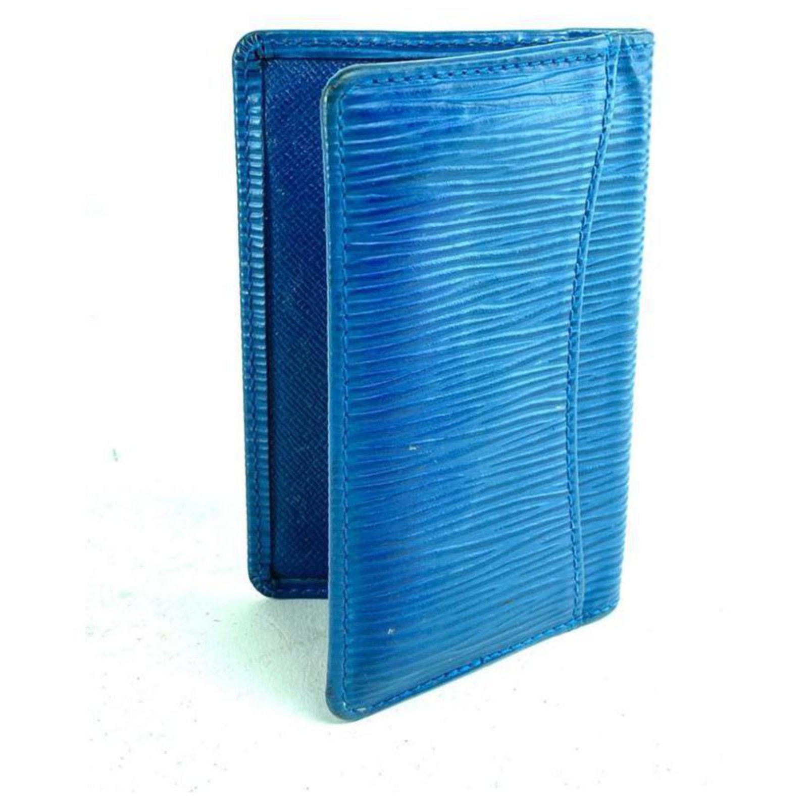 Louis Vuitton Blue Epi Toledo Card Case Holder 15LVA615 ref.291643 - Joli  Closet