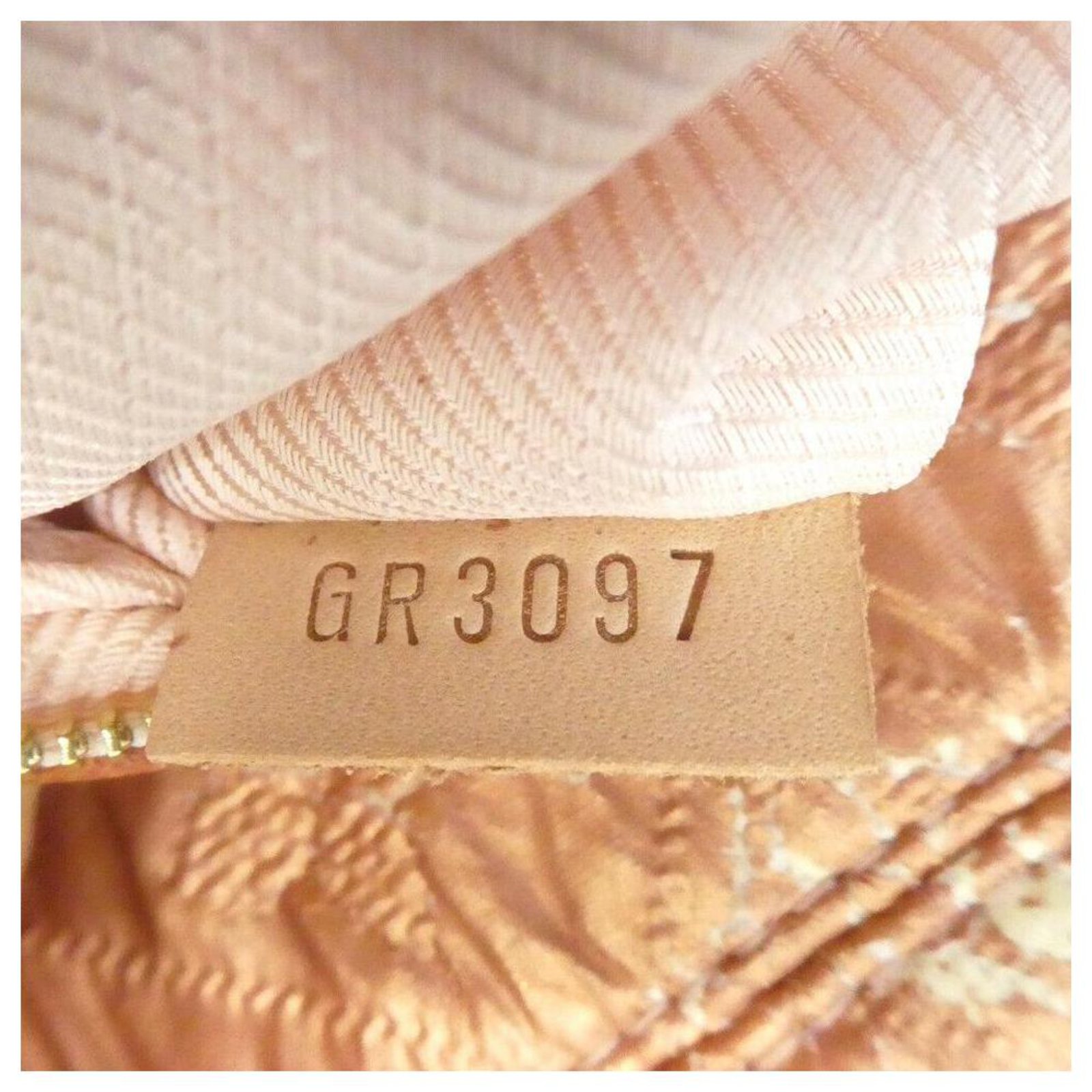 Louis Vuitton Saumon Monogram Limelight Clutch ouro rosa Couro Ouro branco  ref.291729 - Joli Closet
