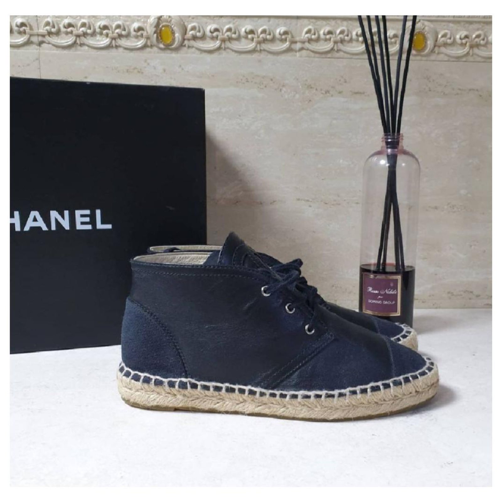 Espadrilles Chanel Chanel Black Leather CC Logo Espadrilles Size 37