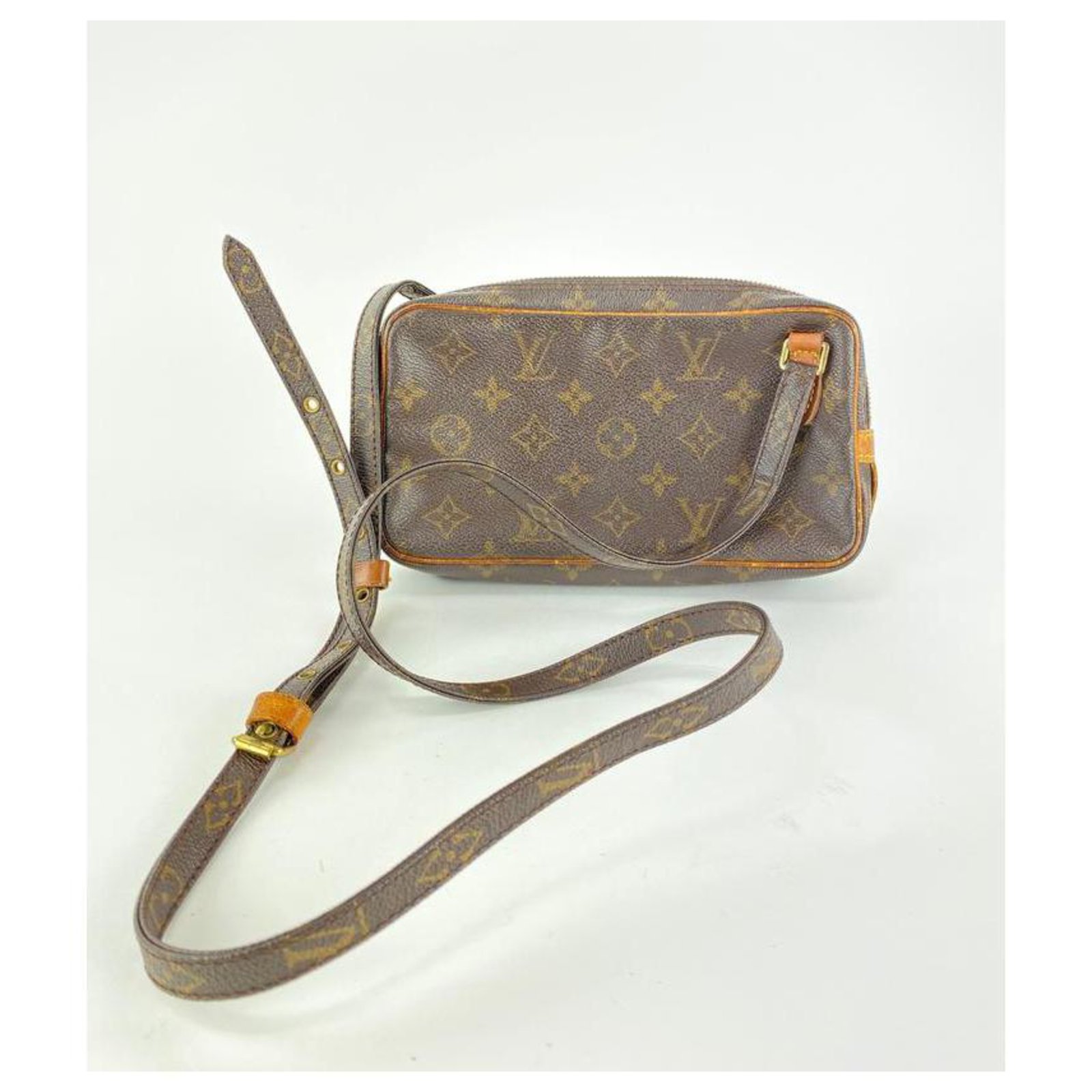 Louis Vuitton Monogram Pochette Marly Bandouliere Crossbody 7l1117 Leather  ref.293531 - Joli Closet