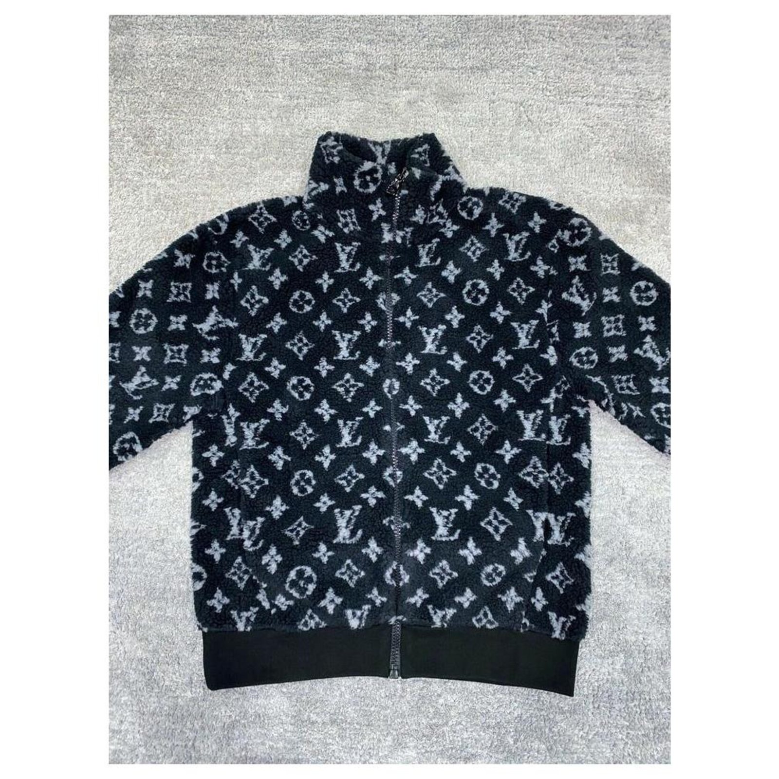 Louis Vuitton Veste zippée en polaire jacquard à monogramme XL pour homme  noir Polyester ref.293985 - Joli Closet