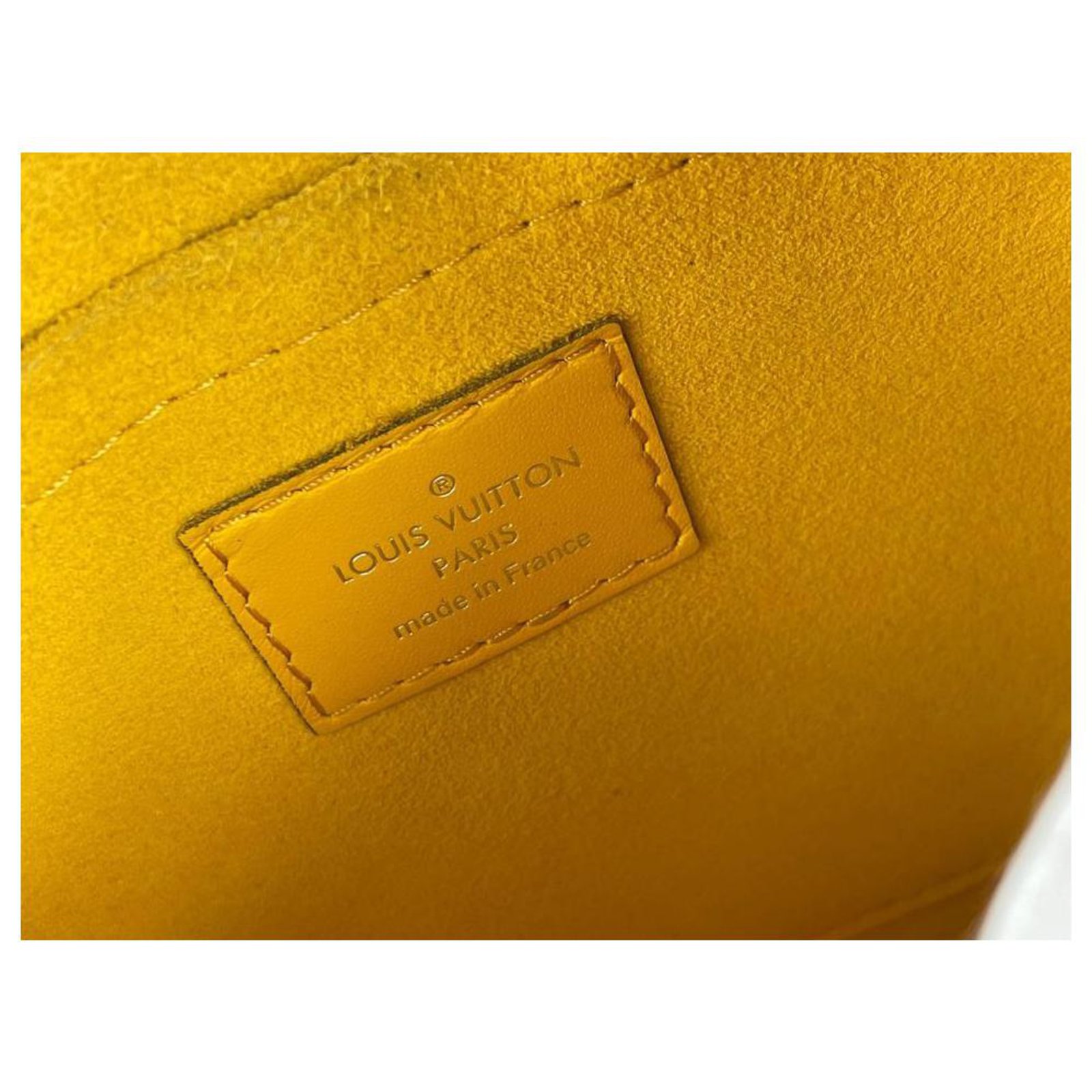 Louis Vuitton Yellow EPI Leather Neverfull Pochette Wristlet Pouch Bag 39LVL1125