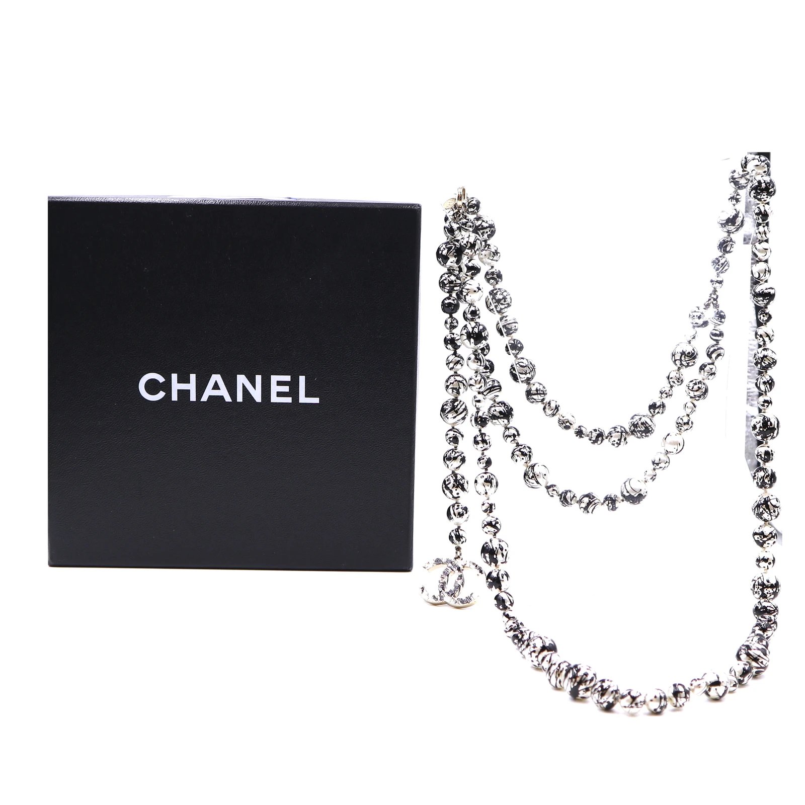 Chanel long necklace Chanel Black in Other - 31496876