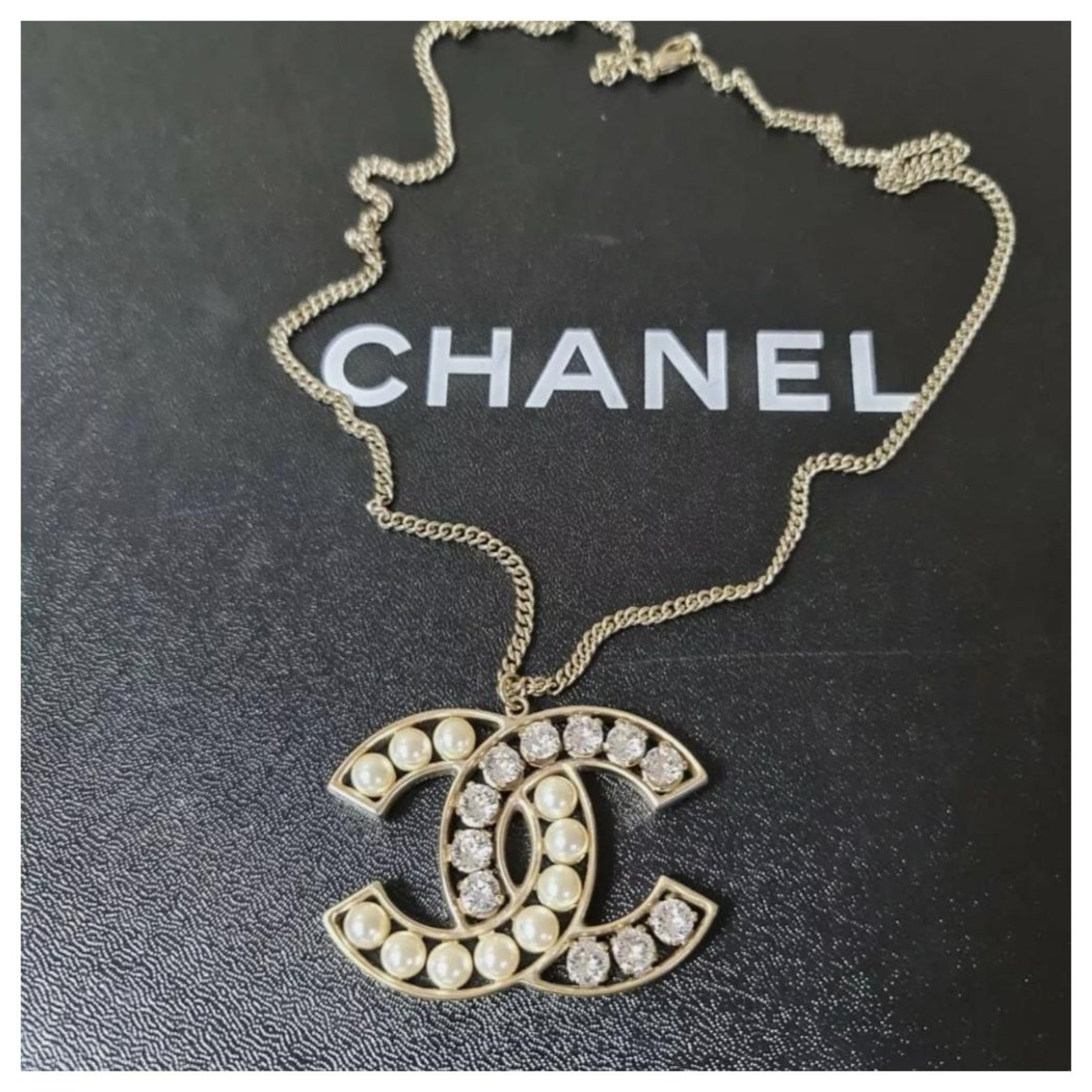 Chanel Crystal Pearl Large CC Pendant Necklace Golden Metal ref.296549 -  Joli Closet