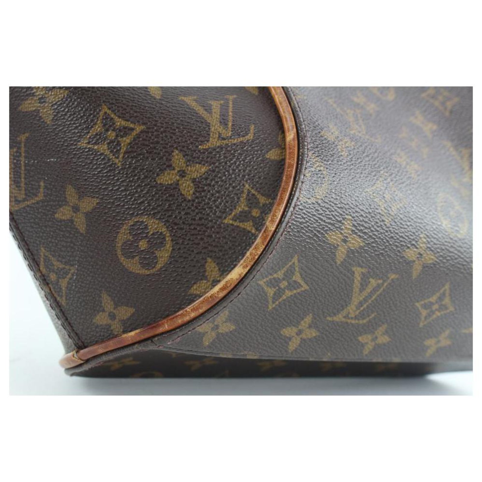 Louis Vuitton Monogram Ellipse MM Octagon Shell Bowler 860620