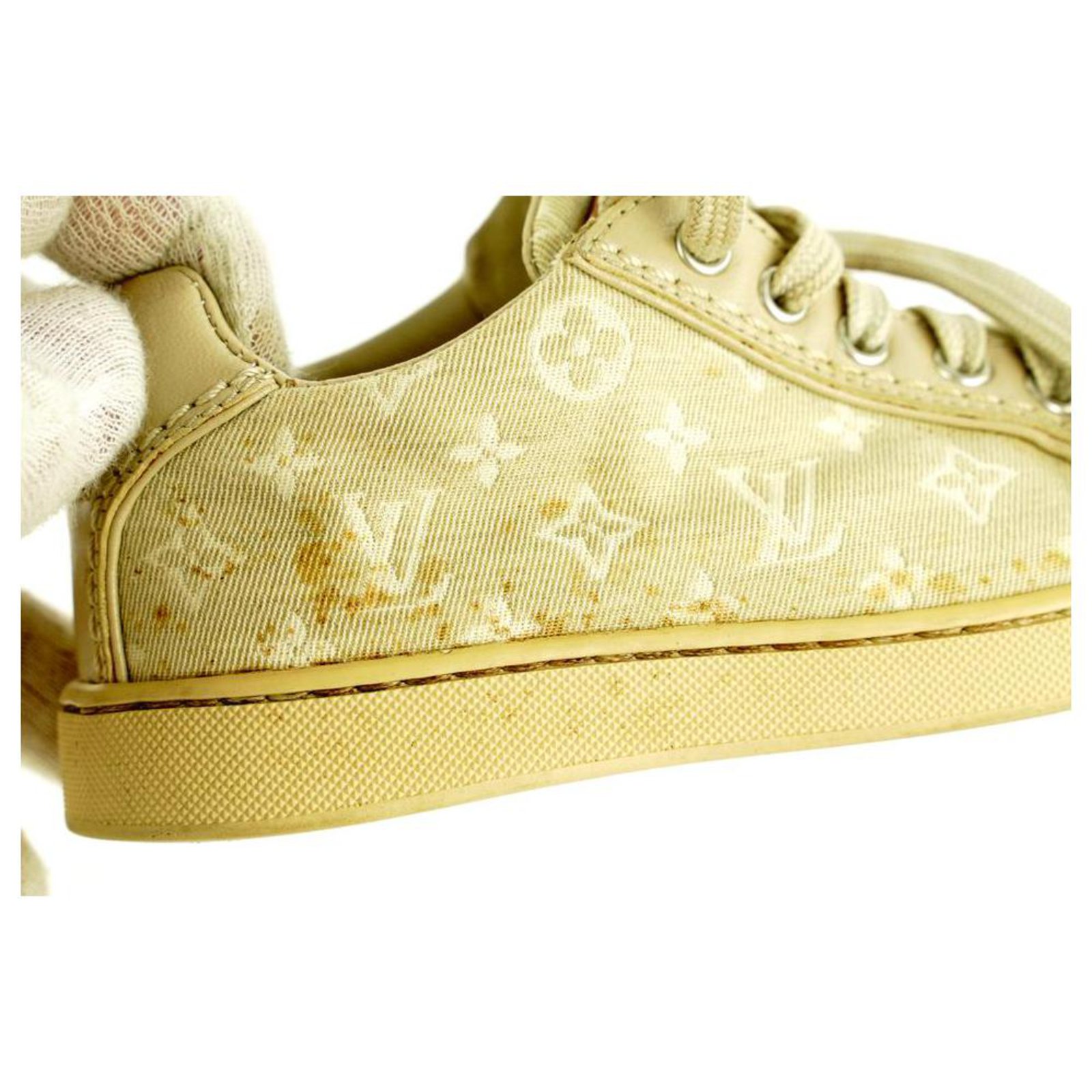 Louis Vuitton Ultra Rare Kids Size 24 Monogram Beige LV Sneaker Toddlers  Leather ref.298041 - Joli Closet