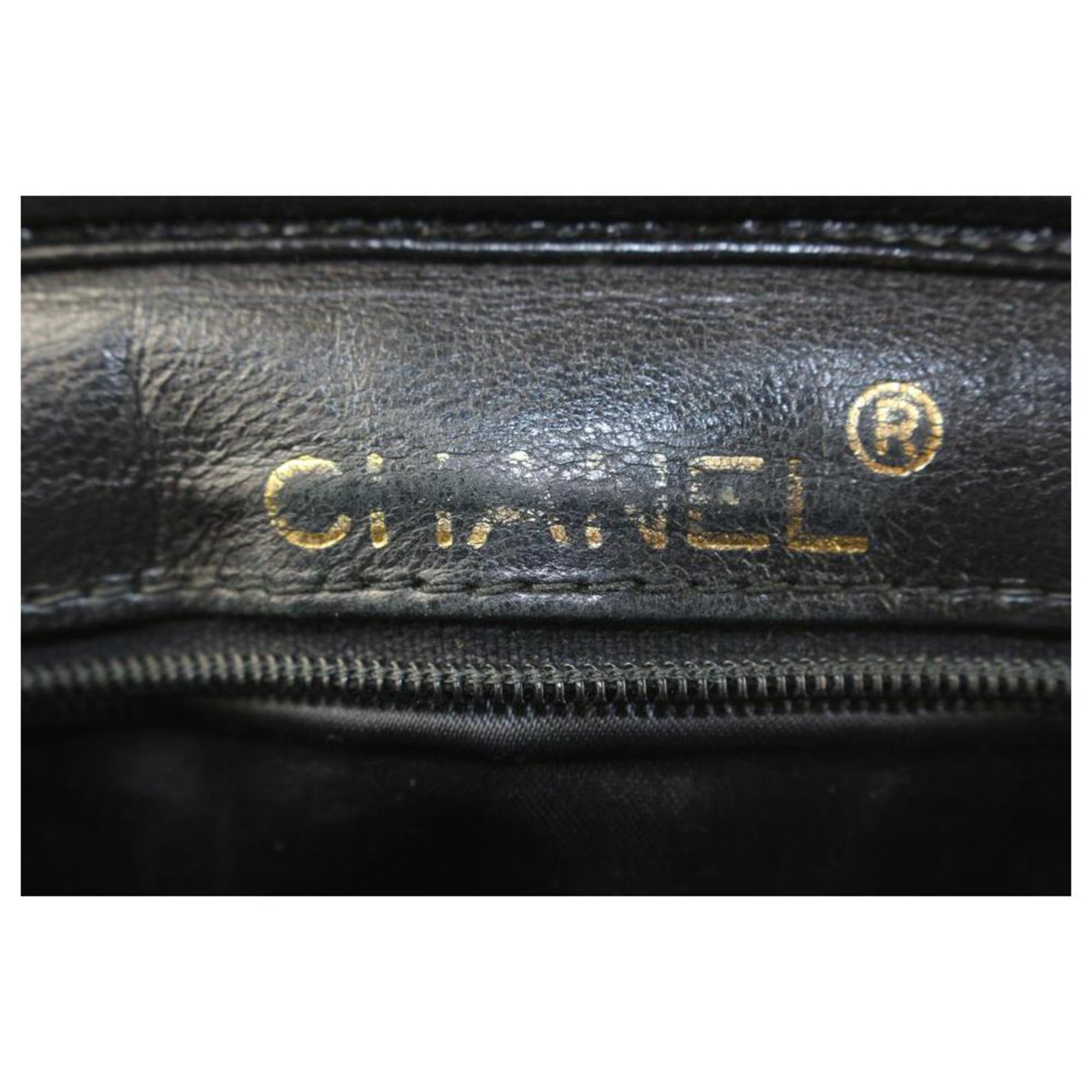 Chanel Black x White Bicolor CC Logo Flap Chain Bag Crossbody Leather  ref.298122 - Joli Closet