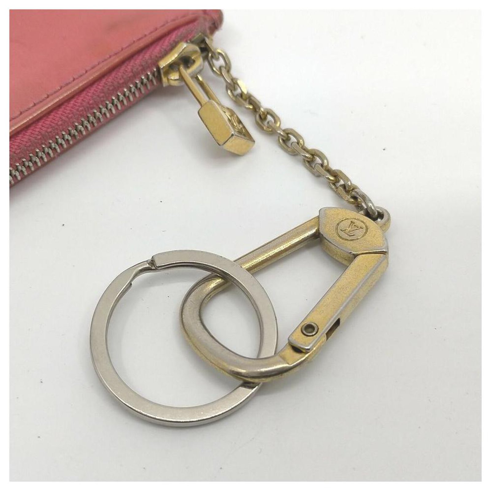 Louis Vuitton Pink Monogram Vernis Pochette Cles Key Pouch Keychain Metal  ref.298434 - Joli Closet
