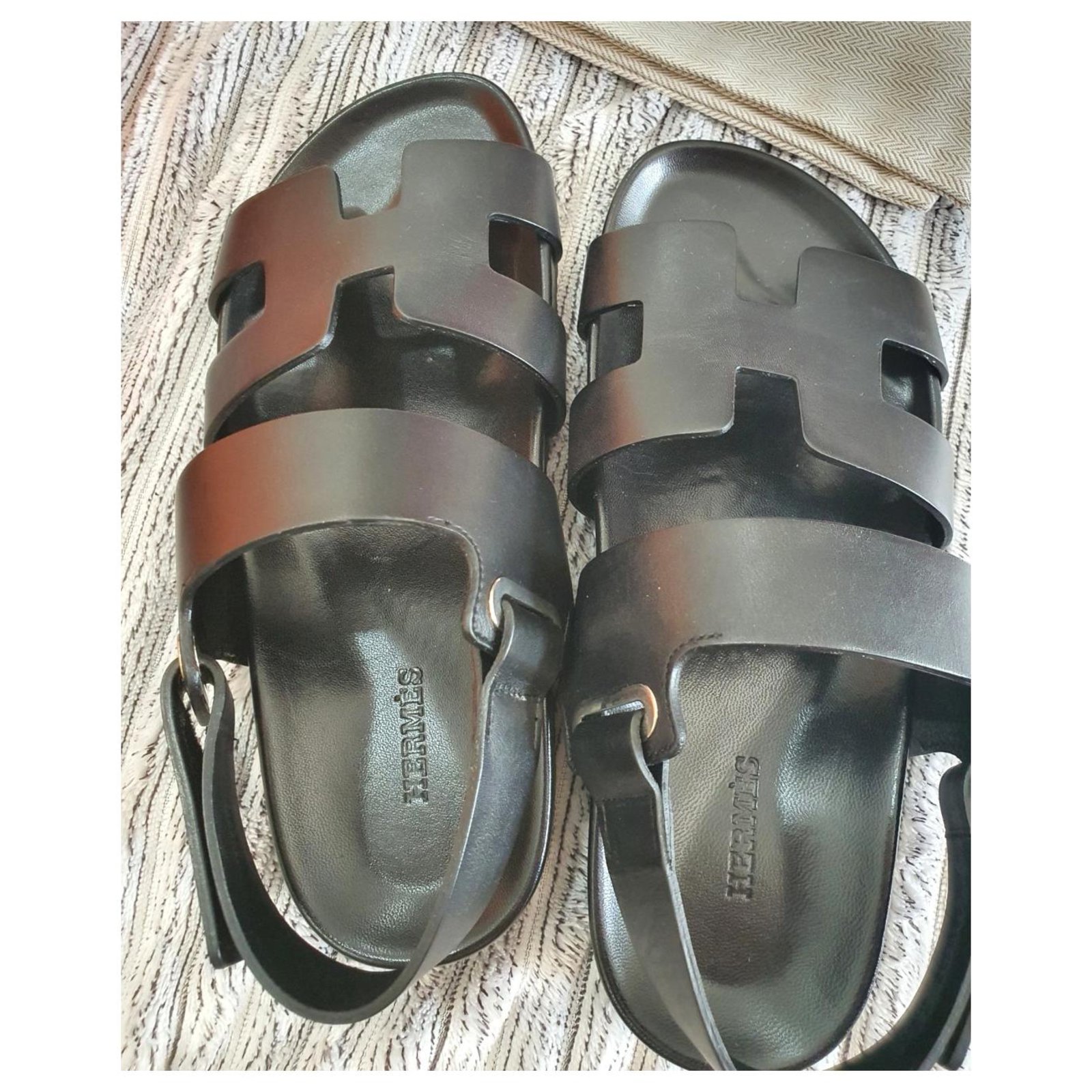 Hermès Hermes Takara Black leather sandals EU37 ref.299646 - Joli Closet