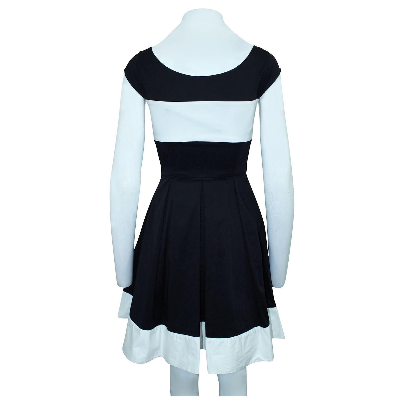 how to style a black leather dress Shop White House Black Market Clothing and Dresses at SilkRoll. Trade with  us! main image 1