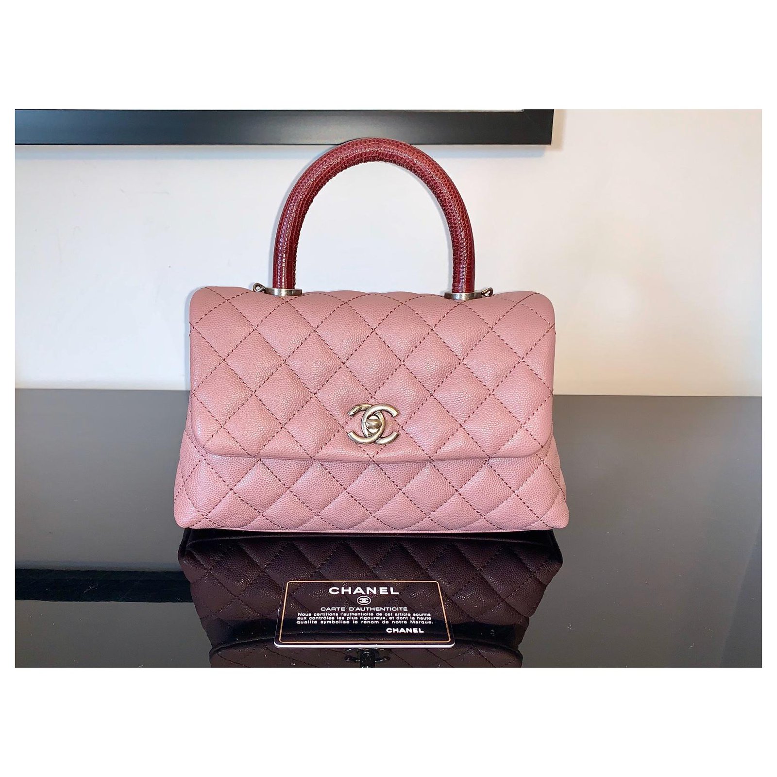 CHANEL Caviar Quilted lizard top Coco Handle Flap Pink Limited Edition  Leather Exotic leather ref.302627 - Joli Closet