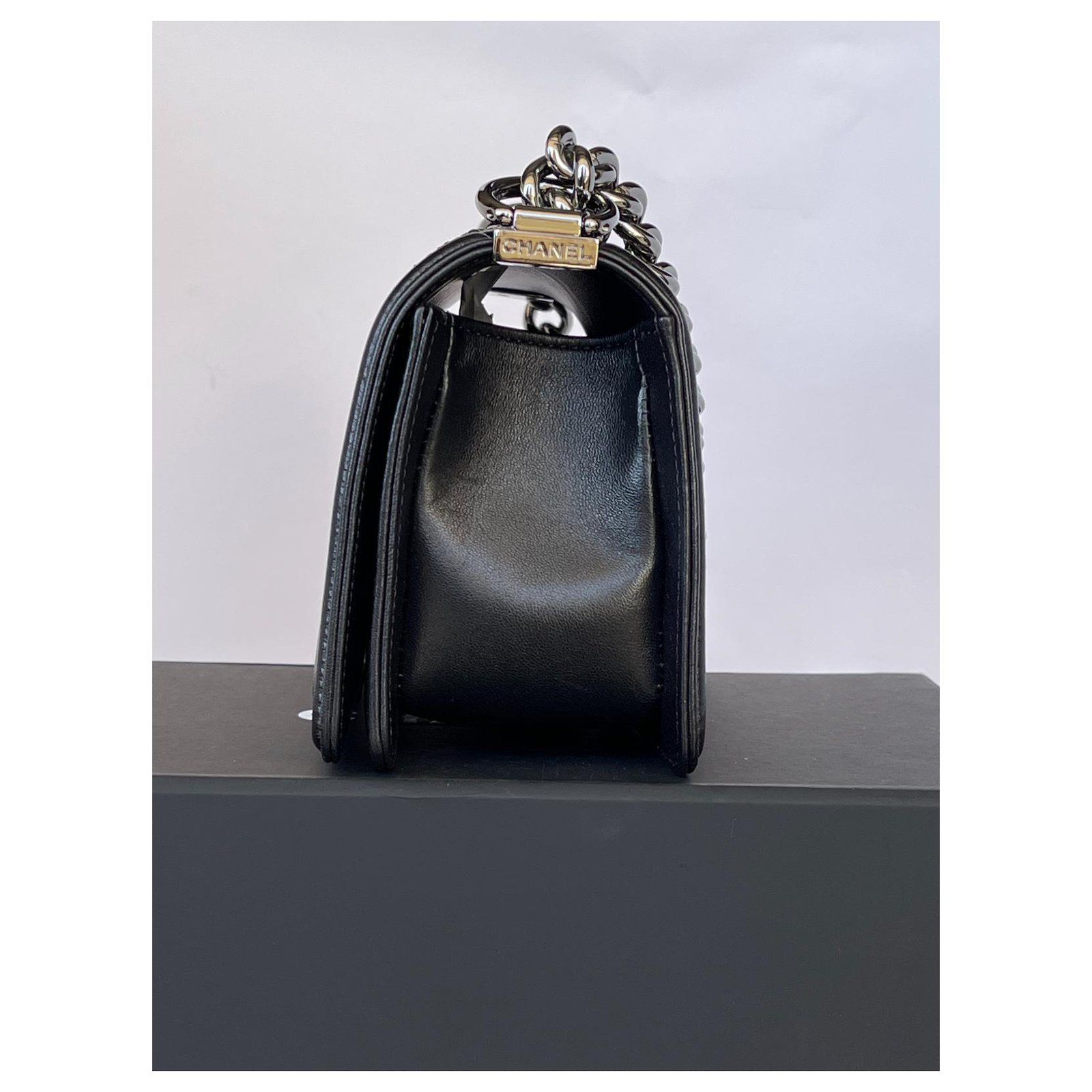 Chanel Medium Boy Bag with Pearls - Limited Edition Black Satin ref.304879  - Joli Closet