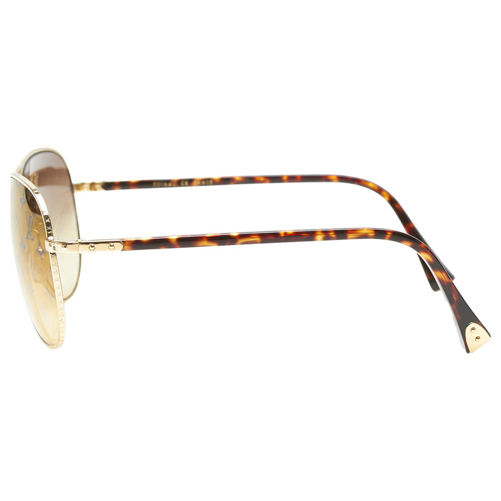 Louis Vuitton Gold Round Tinted Sunglasses Golden Metal Plastic ref.304459  - Joli Closet