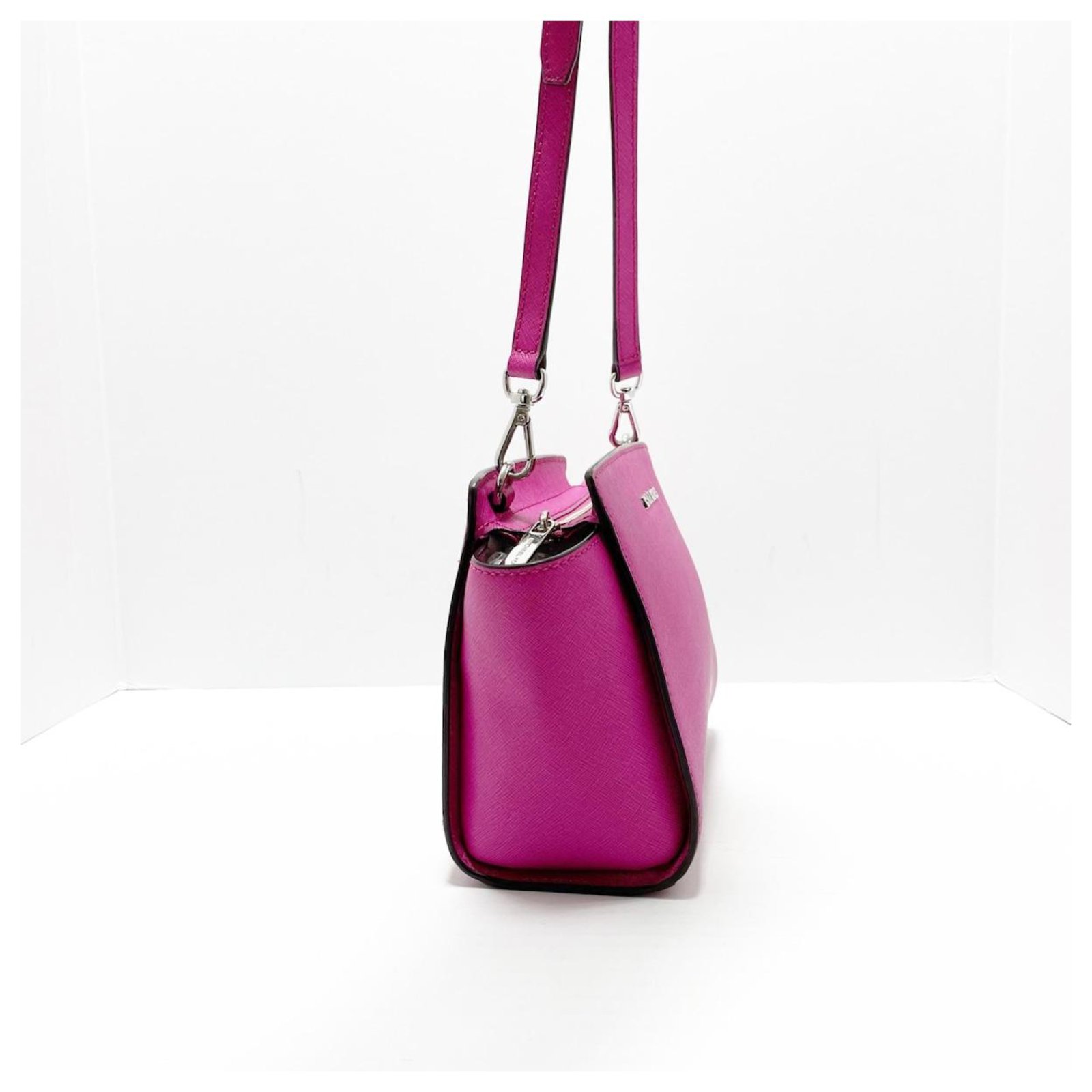 Michael Kors Handbag Fuschia Leather ref.428336 - Joli Closet