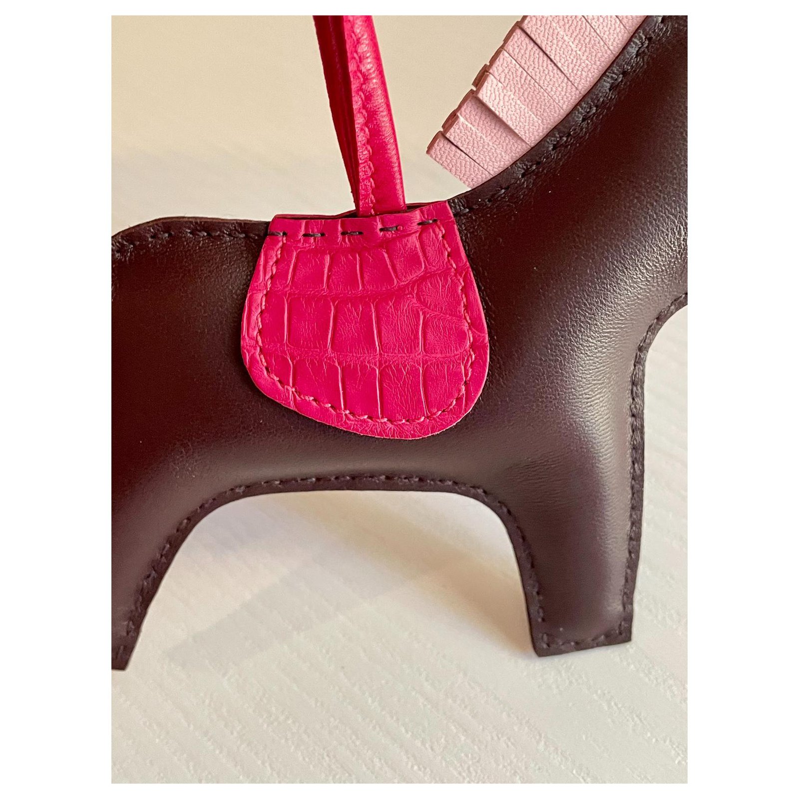 Hermès Rodeo Touch MM Pink Leather ref.306158 - Joli Closet