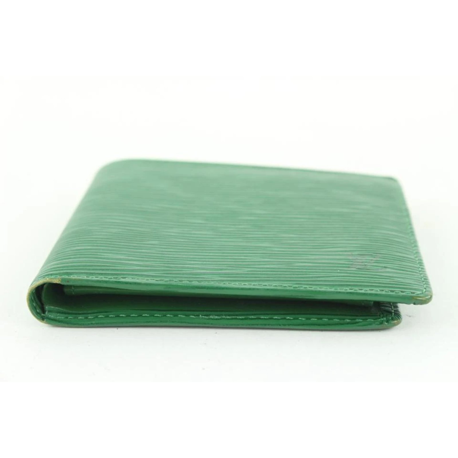 louis vuitton wallet Green Leather ref.1008070 - Joli Closet