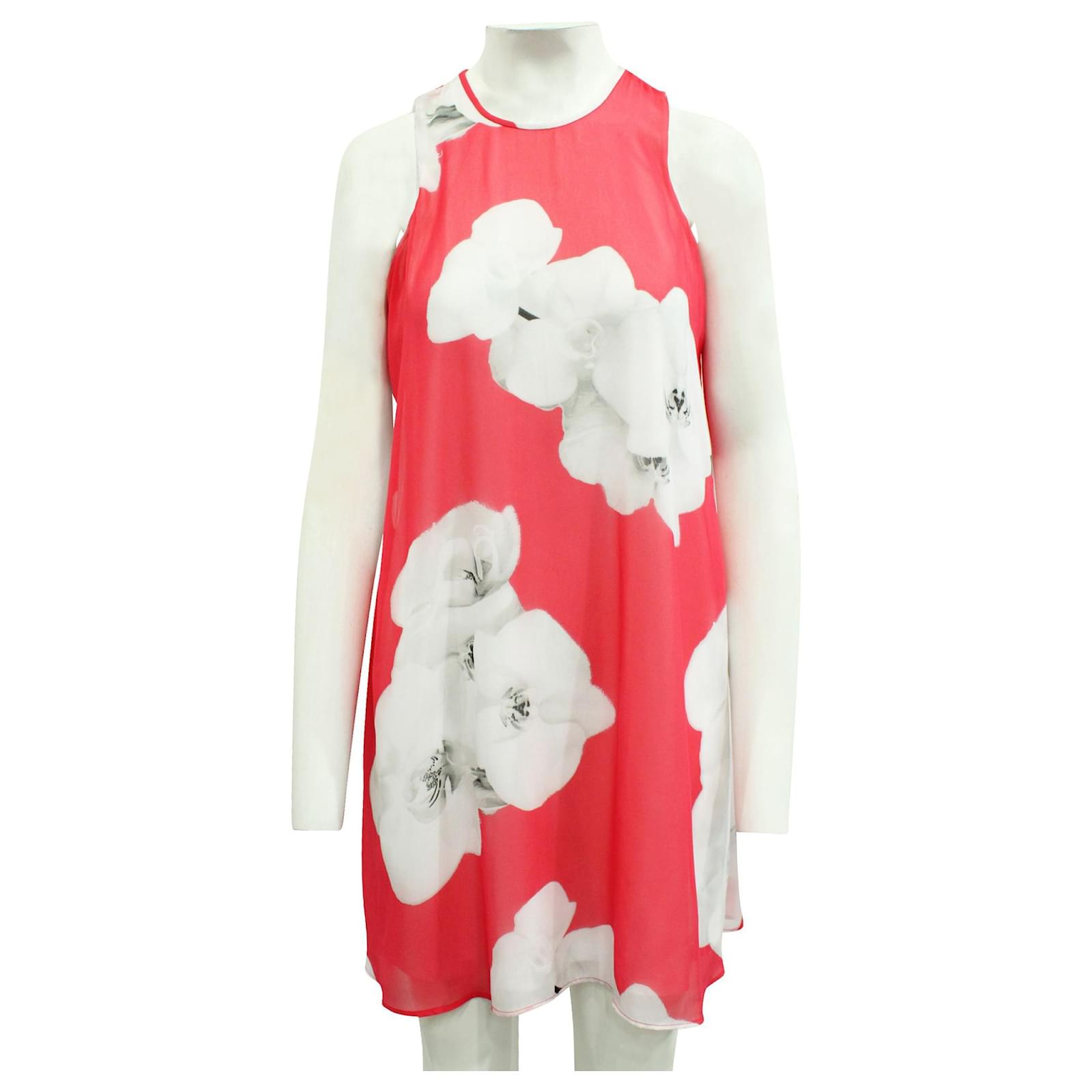 Calvin Klein Floral Print Red Dress Polyester ref.JC308042 (Sold) - Joli Closet Calvin Klein Floral Print Red Dress Polyester ref.JC308042 (Sold) - Joli Closet