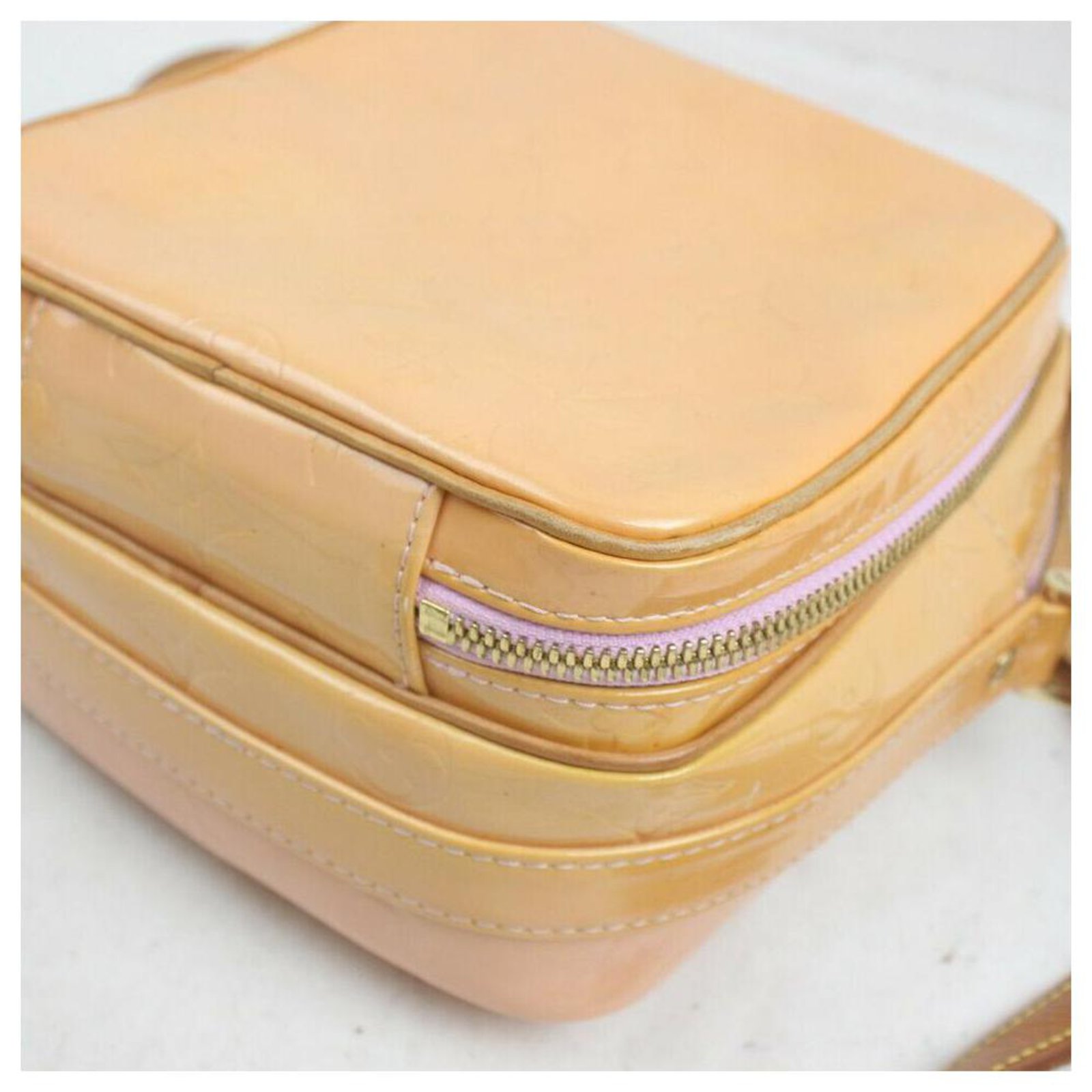 Louis Vuitton Pink Salmon Monogram Vernis Wooster Crossbody Bag ref.310501  - Joli Closet