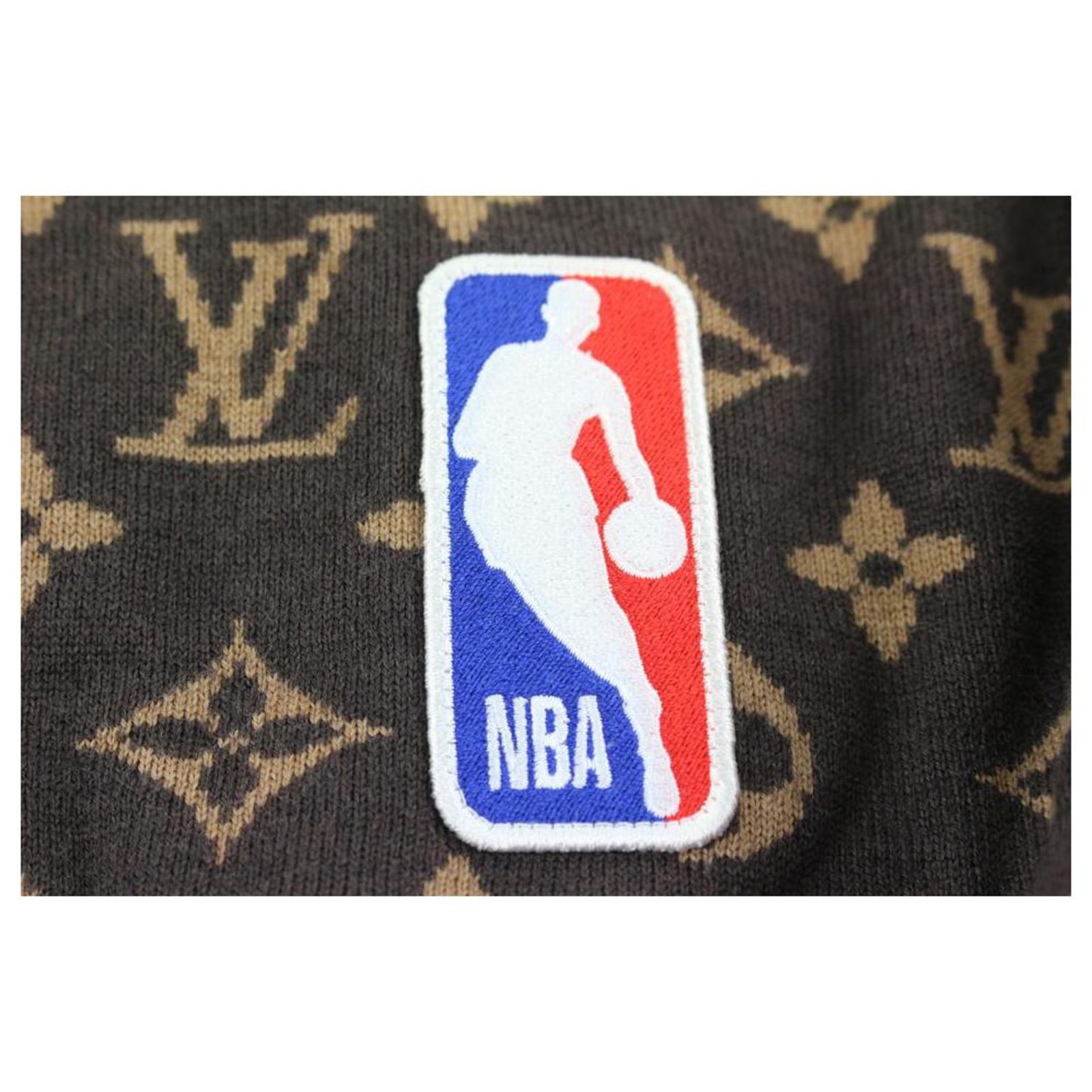 Louis Vuitton XL NBA maschile 2 Giacca in maglione con cerniera e toppe  monogramma Mono Pelle ref.310660 - Joli Closet