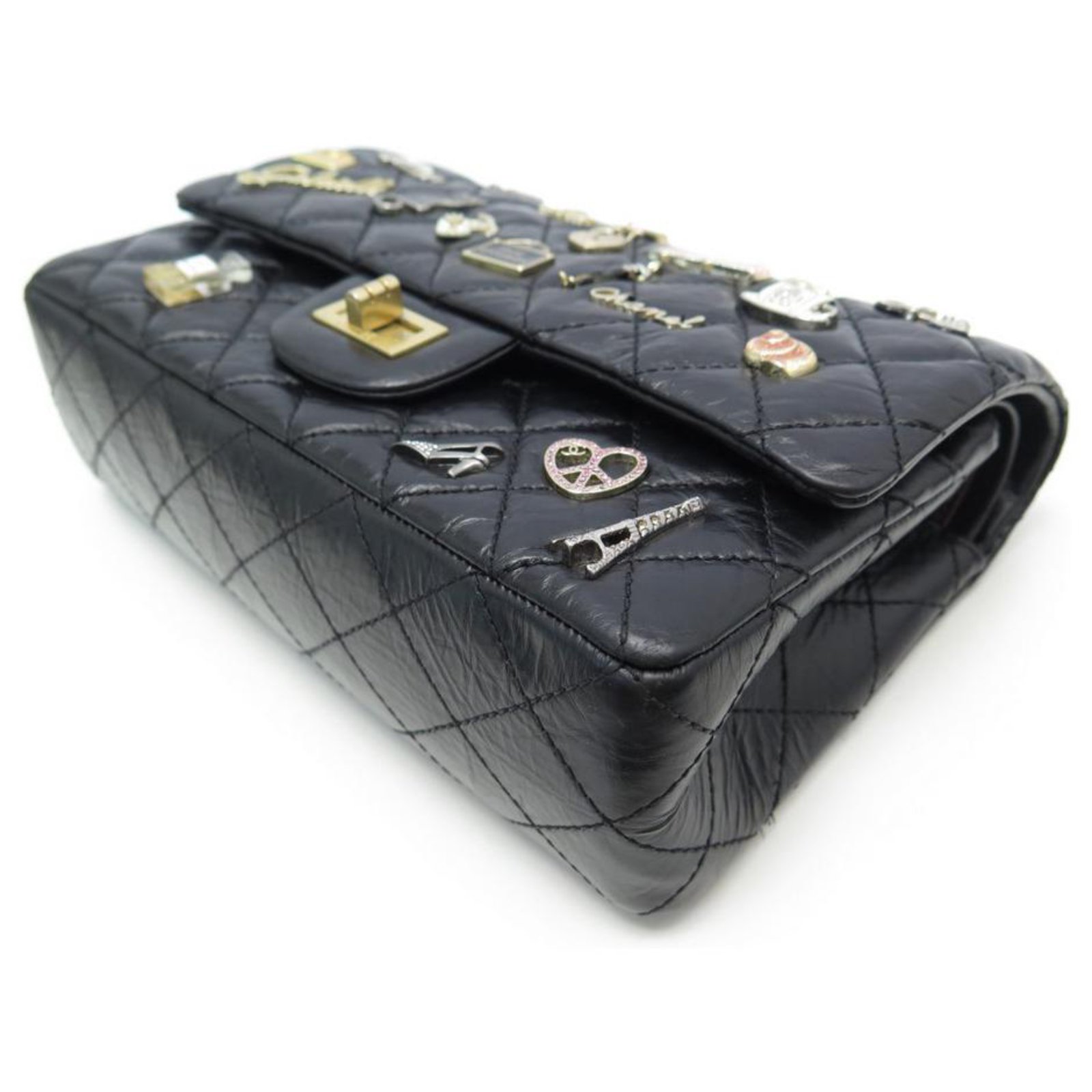 RARE CHANEL HANDBAG 2.55 M LUCKY CHARMS QUILTED LEATHER BANDOULIERE HAND BAG  Black ref.311411 - Joli Closet