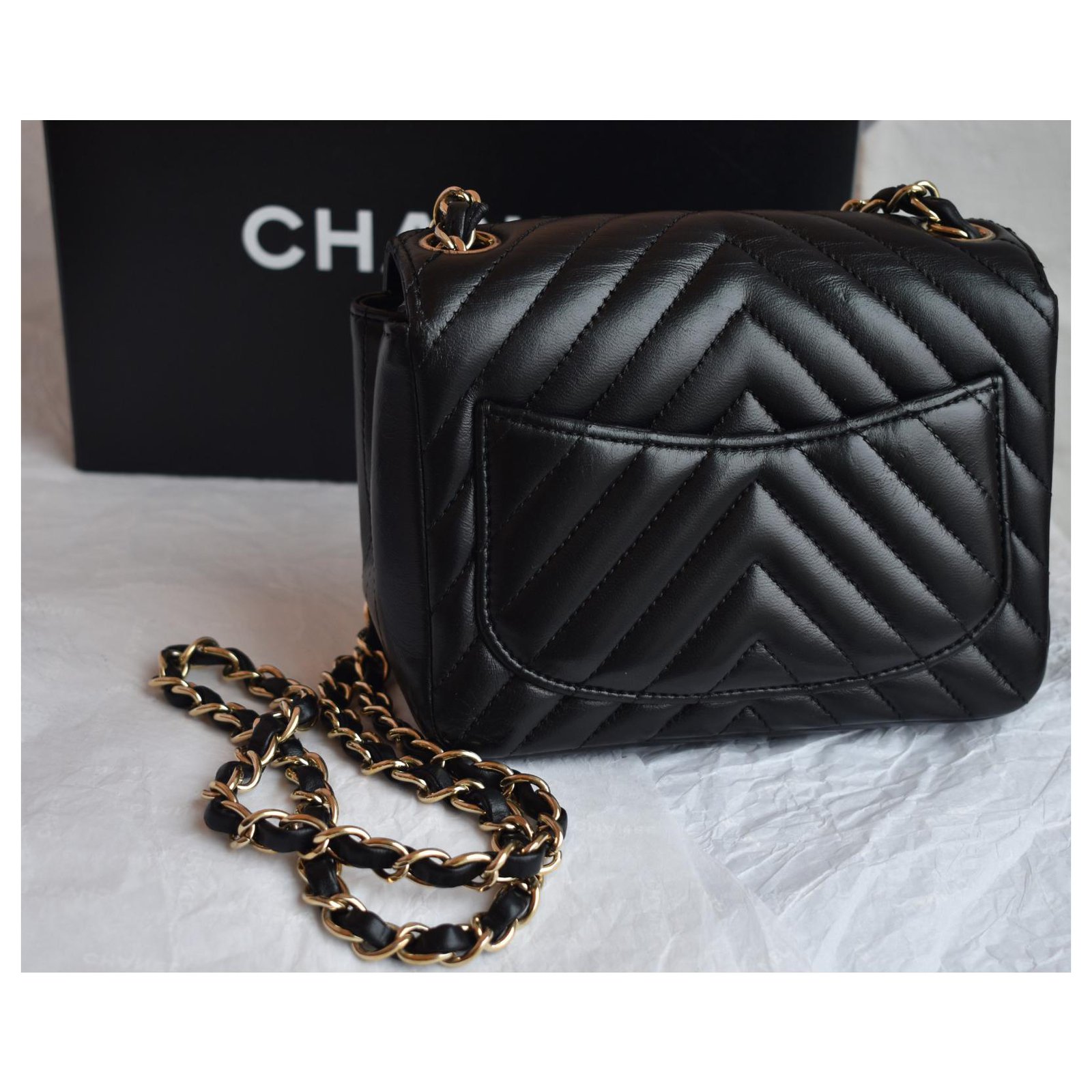 Chanel Timeless Classic Square Mini Black Chevron Flap Bag Schwarz Leder  ref.312489 - Joli Closet