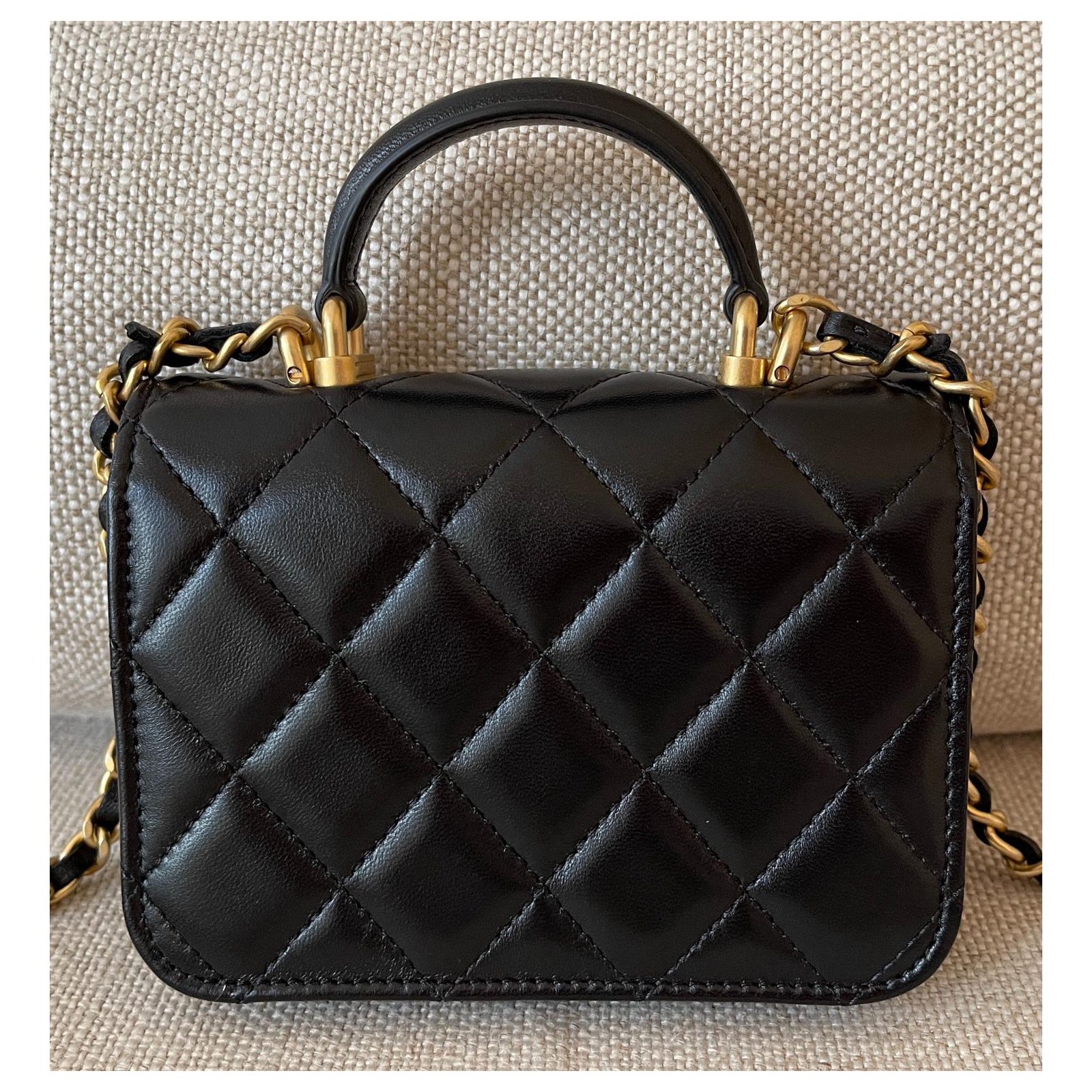 Chanel Clutch bags Black Lambskin ref.57636 - Joli Closet