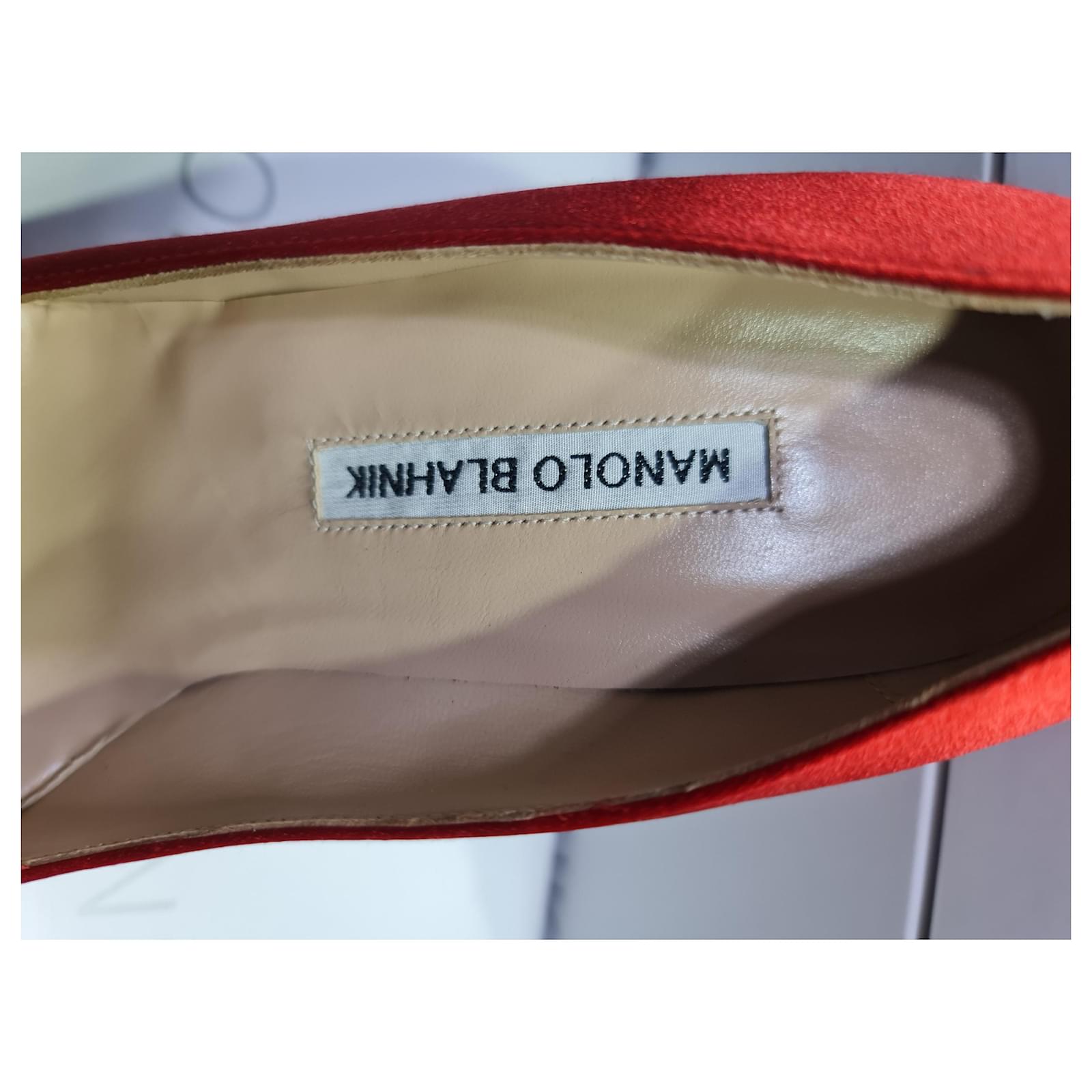 Manolo Blahnik WELCHES Rot NEU Joli Closet