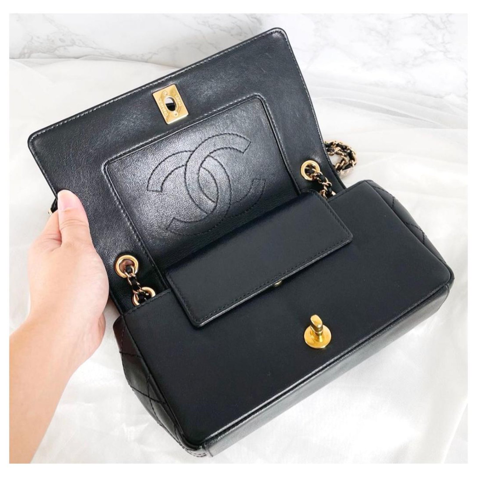 Chanel Small Mademoiselle black shoulder flap bag Leather ref.315401 - Joli  Closet